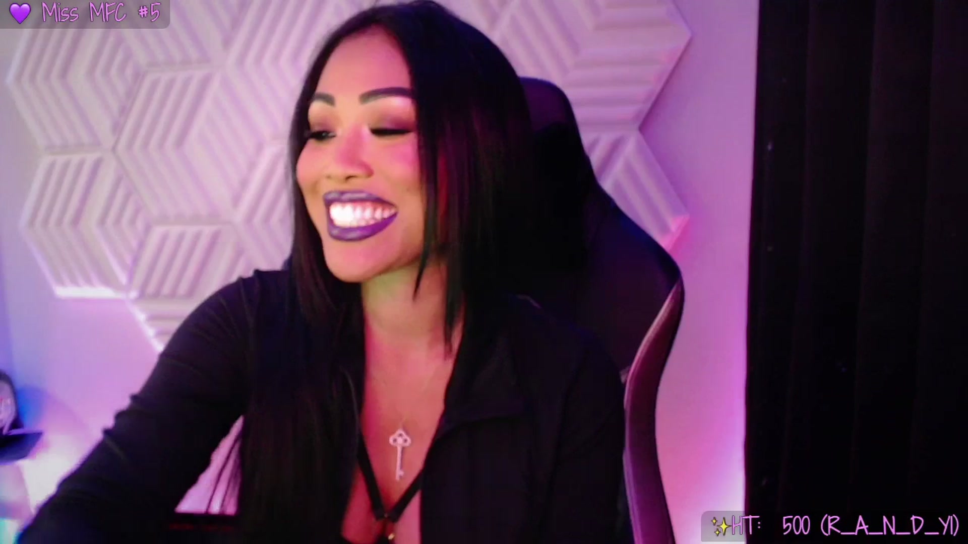 Gallery image thumbnail from SinCityVEE's myfreecams stream on, 09/26/2025, 09:47 image 9 of 20