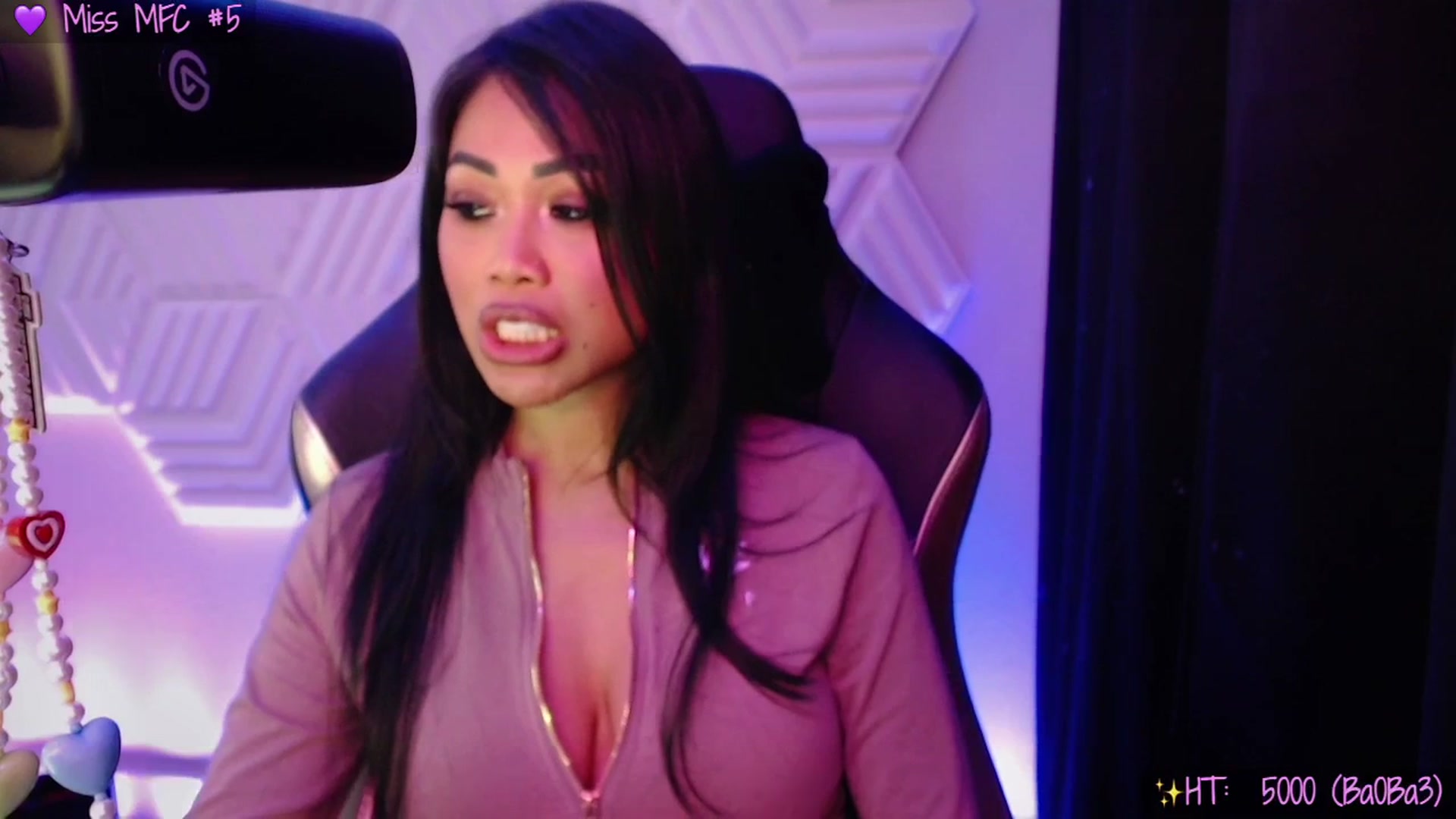 Gallery image thumbnail from SinCityVEE's myfreecams stream on, 09/29/2025, 08:11 image 5 of 20