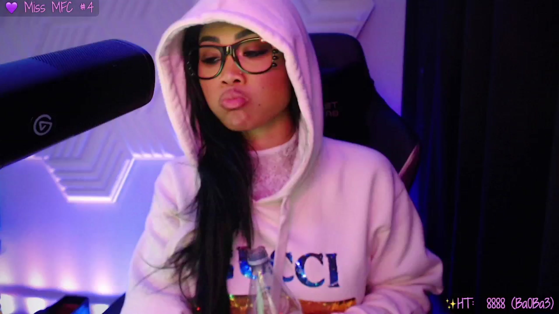 Gallery image thumbnail from SinCityVEE's myfreecams stream on, 09/29/2025, 12:04 image 8 of 20