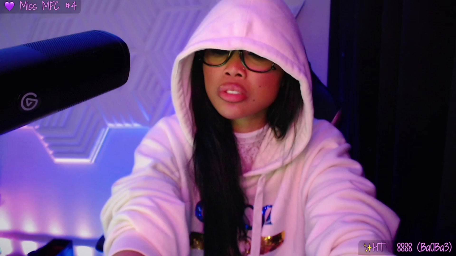 Gallery image thumbnail from SinCityVEE's myfreecams stream on, 09/29/2025, 12:04 image 10 of 20