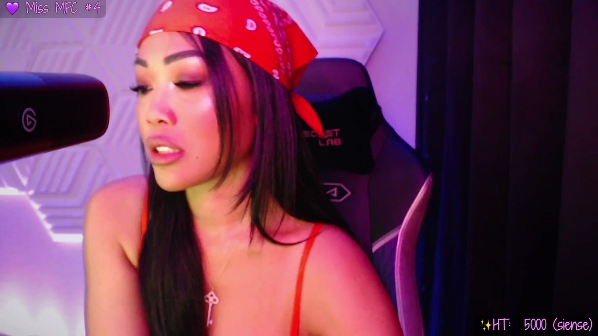 Gallery image thumbnail from SinCityVEE's myfreecams stream on, 09/30/2025, 10:26 image 7 of 20
