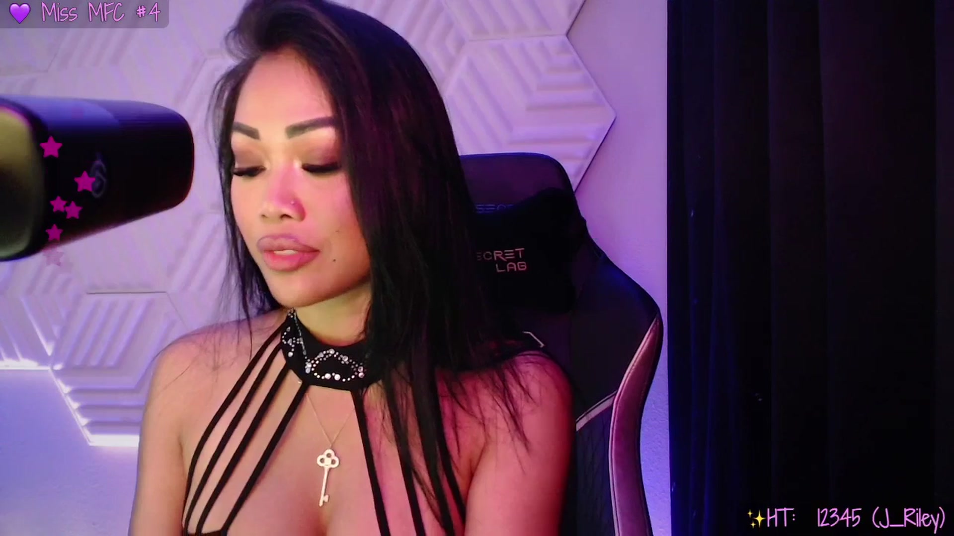 Gallery image thumbnail from SinCityVEE's myfreecams stream on, 10/01/2025, 08:09 image 14 of 20