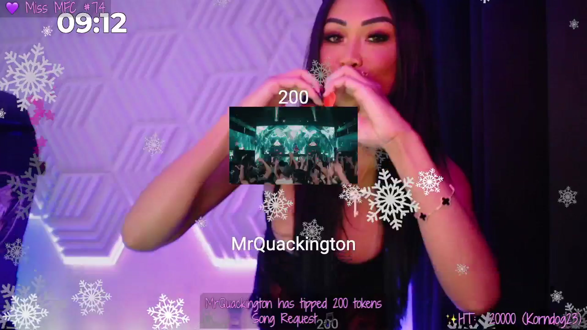 Gallery image thumbnail from SinCityVEE's myfreecams stream on, 10/04/2025, 09:40 image 15 of 20