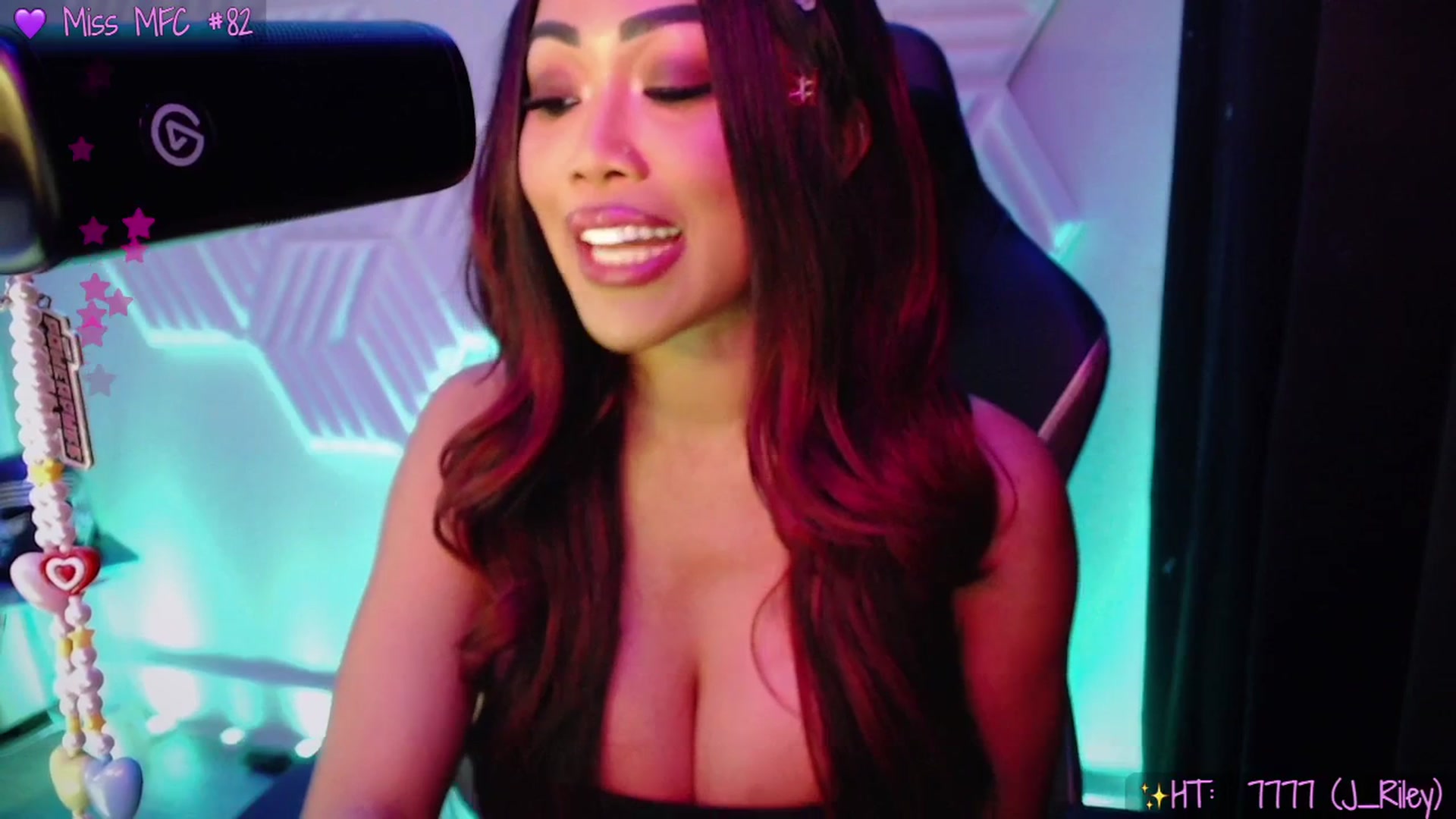 Gallery image thumbnail from SinCityVEE's myfreecams stream on, 10/27/2025, 06:07 image 17 of 20