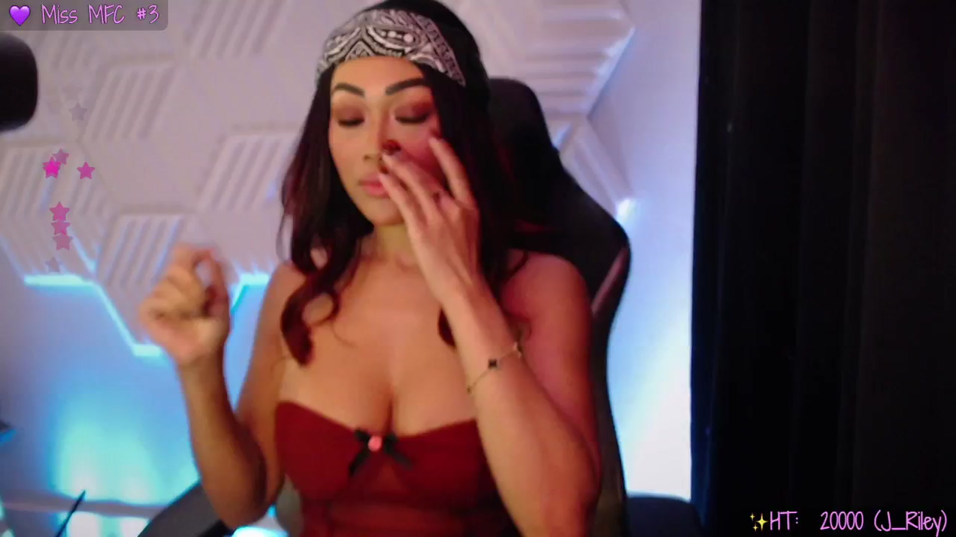 Gallery image thumbnail from SinCityVEE's myfreecams stream on, 11/04/2025, 11:25 image 2 of 20