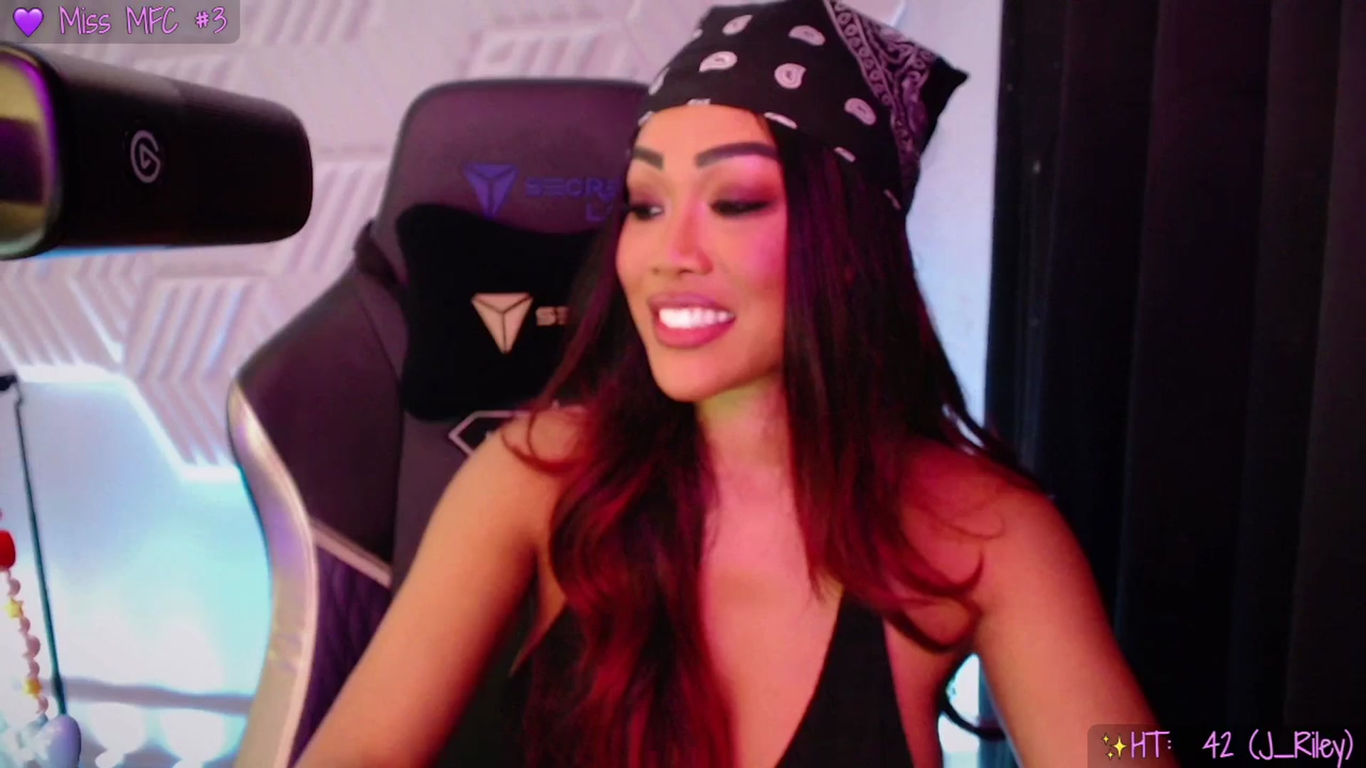 Gallery image thumbnail from SinCityVEE's myfreecams stream on, 11/05/2025, 07:45 image 4 of 20