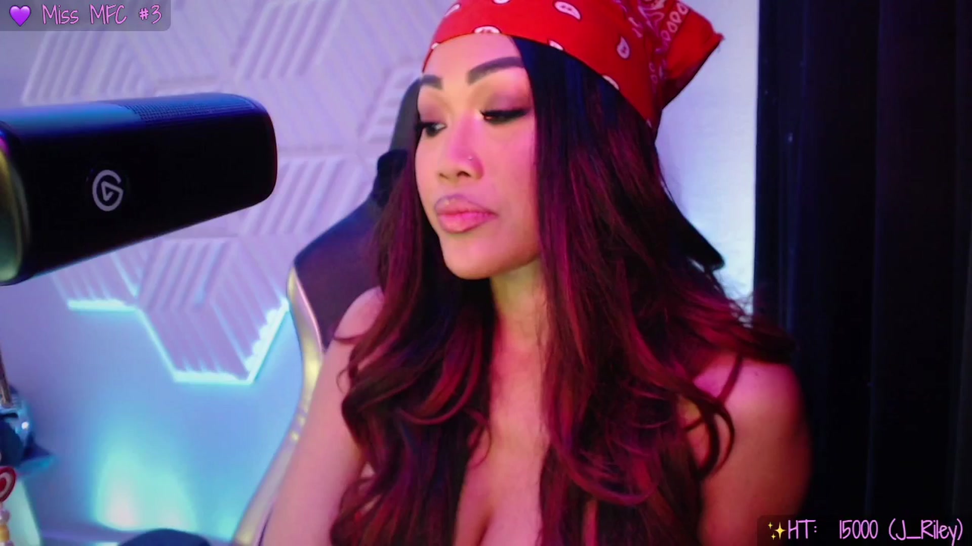 Gallery image thumbnail from SinCityVEE's myfreecams stream on, 11/07/2025, 08:21 image 14 of 20