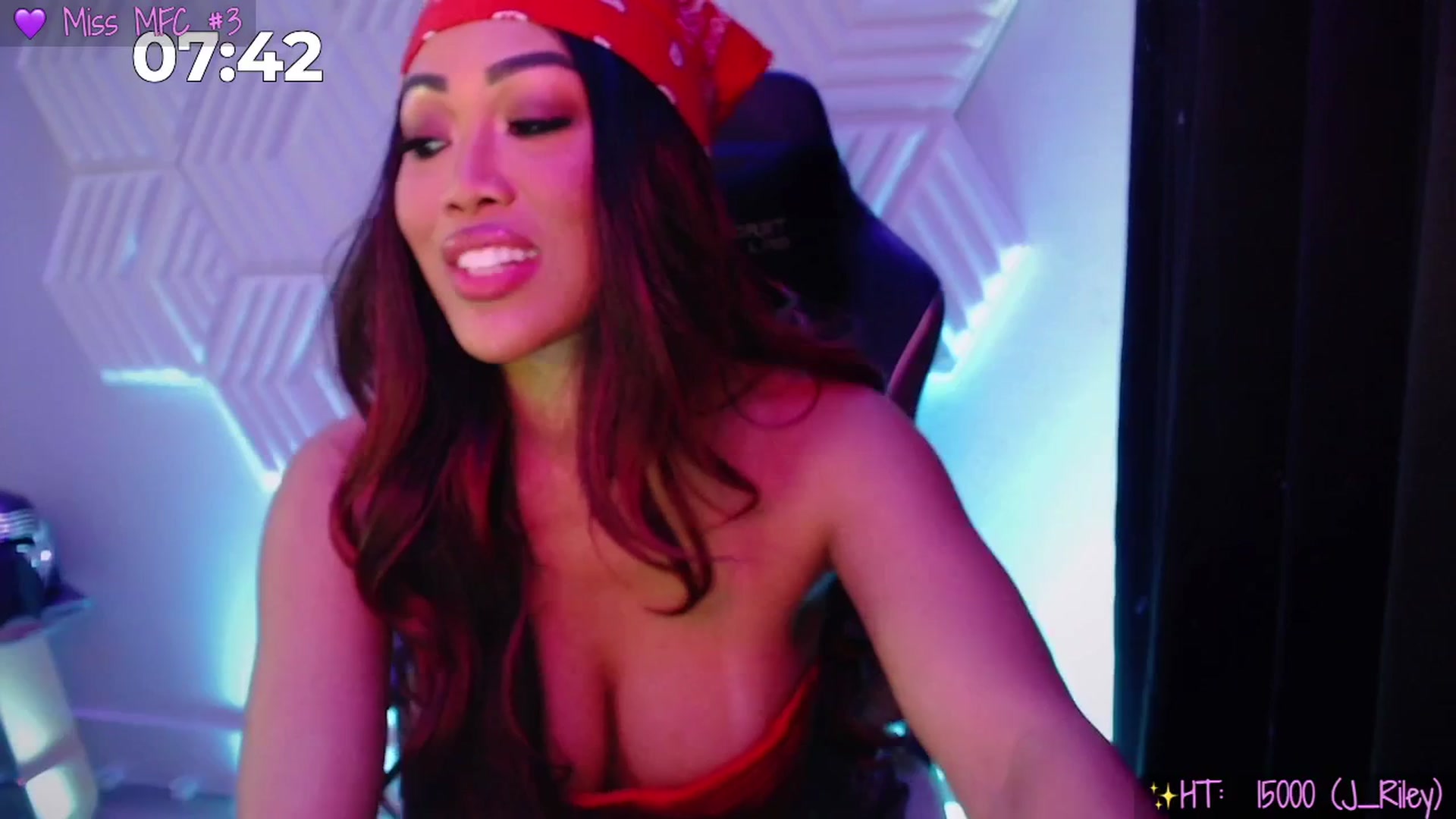 Gallery image thumbnail from SinCityVEE's myfreecams stream on, 11/07/2025, 08:21 image 18 of 20