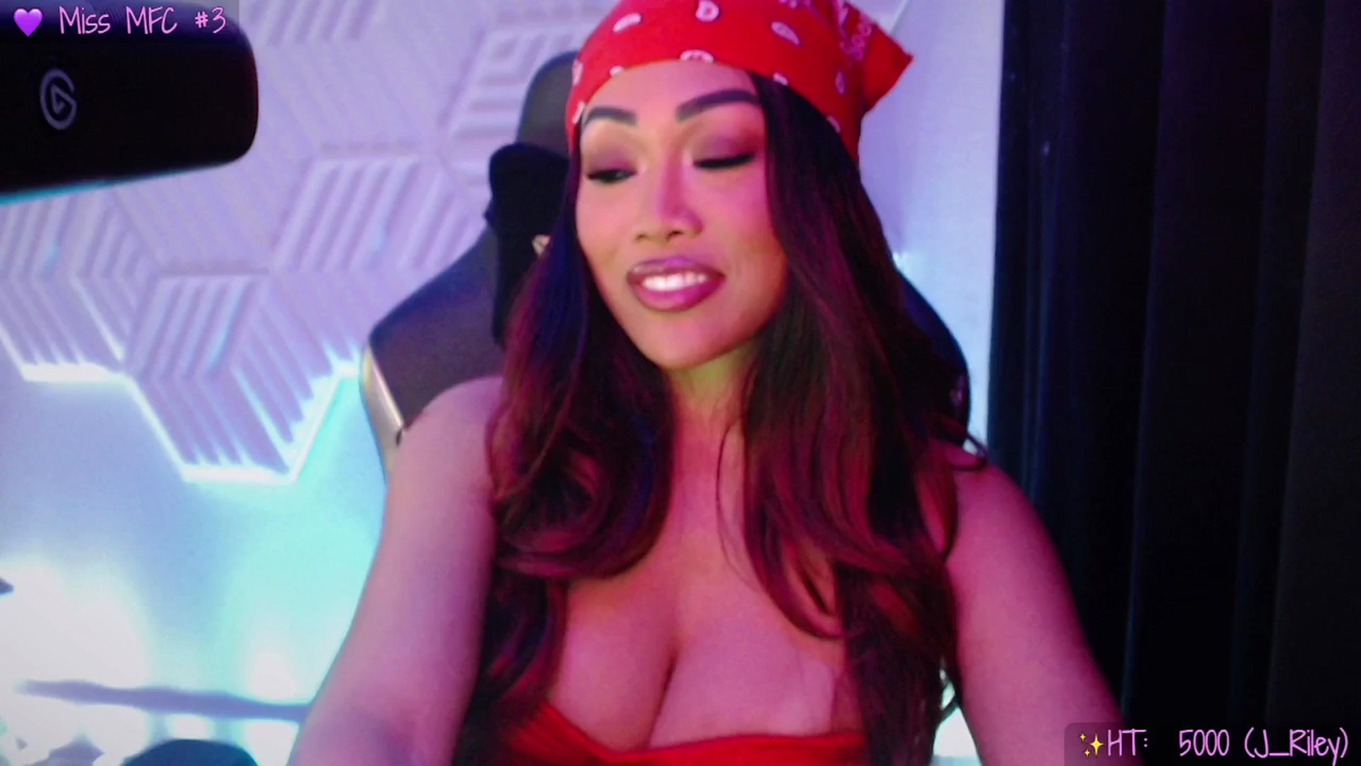 Gallery image thumbnail from SinCityVEE's myfreecams stream on, 11/07/2025, 08:21 image 4 of 20