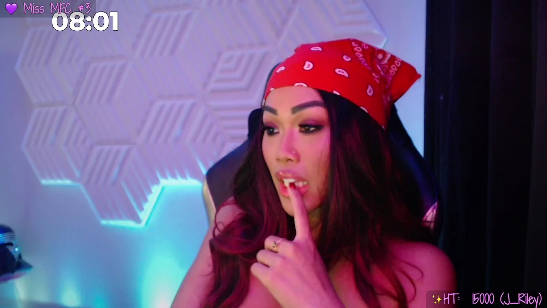 Gallery image thumbnail from SinCityVEE's myfreecams stream on, 11/07/2025, 09:17 image 13 of 20