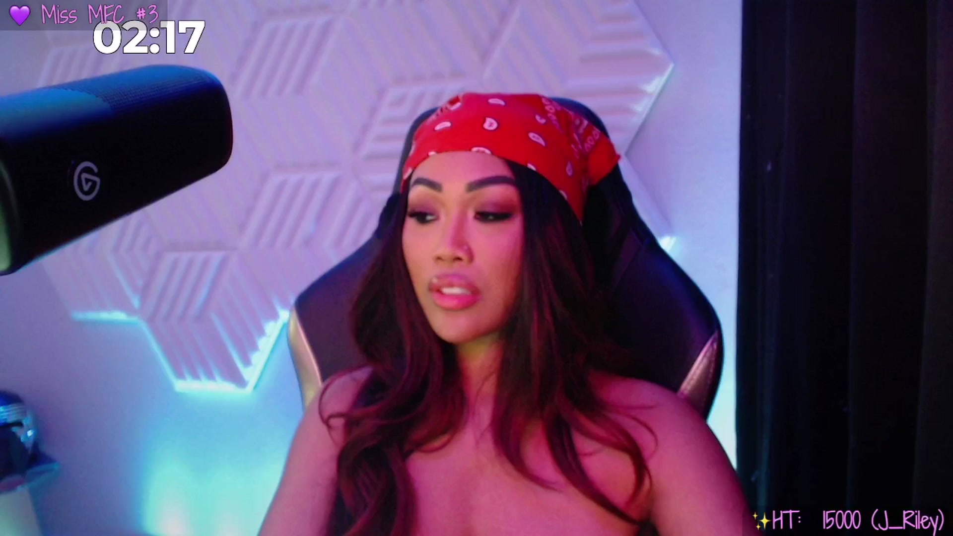 Gallery image thumbnail from SinCityVEE's myfreecams stream on, 11/07/2025, 09:17 image 15 of 20