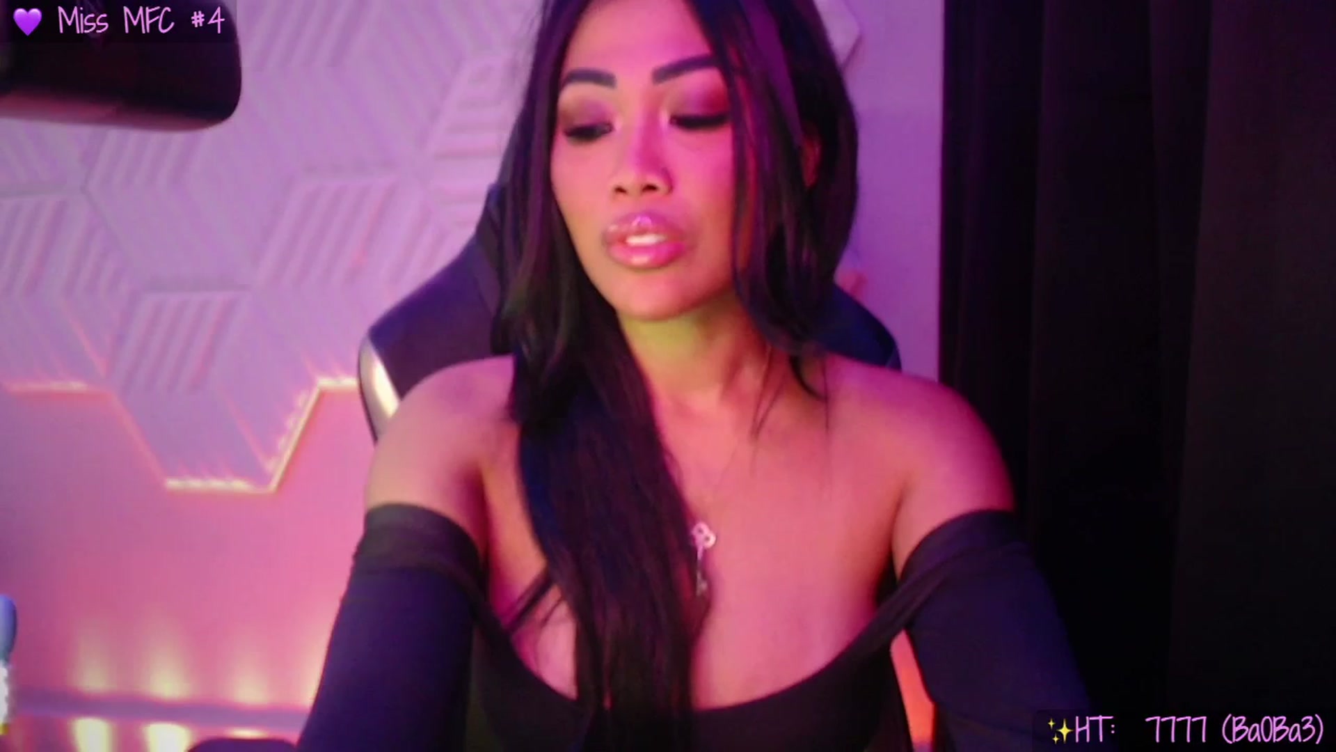 Gallery image thumbnail from SinCityVEE's myfreecams stream on, 11/10/2025, 09:59 image 18 of 20