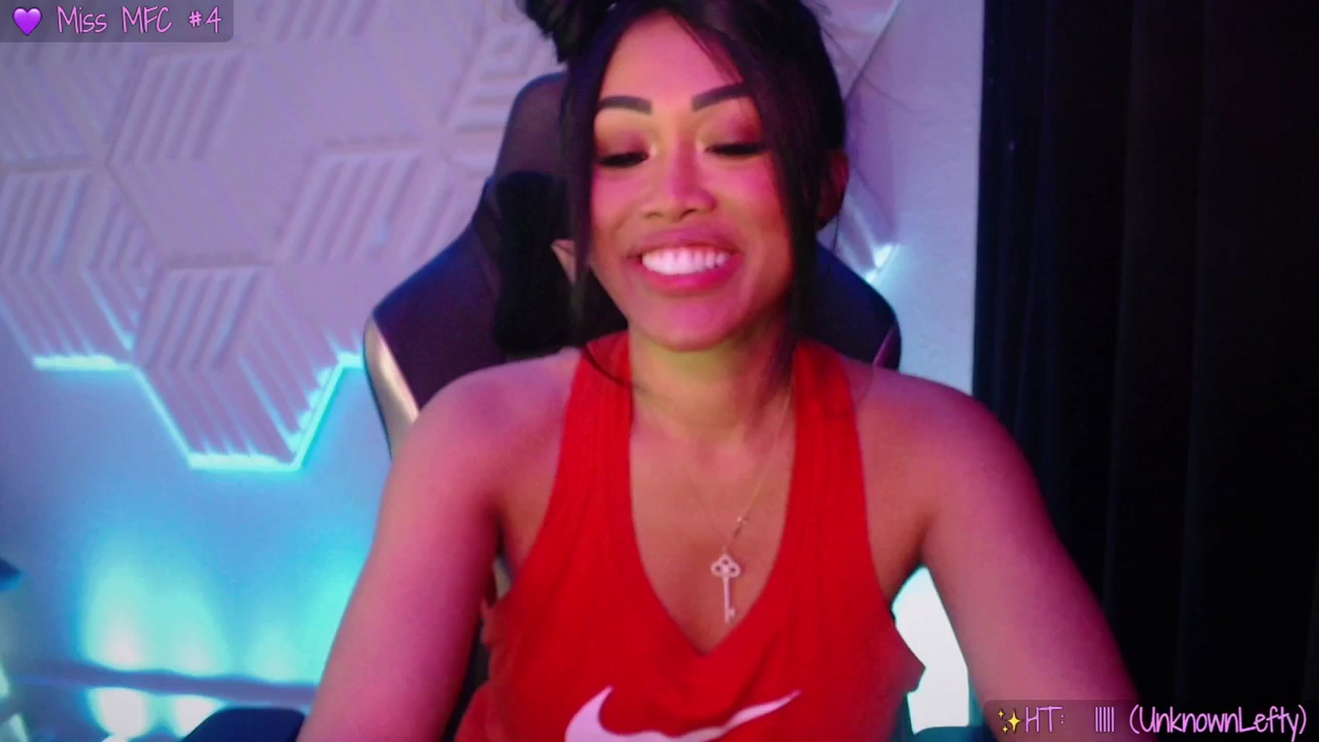 Gallery image thumbnail from SinCityVEE's myfreecams stream on, 11/11/2025, 15:16 image 17 of 20