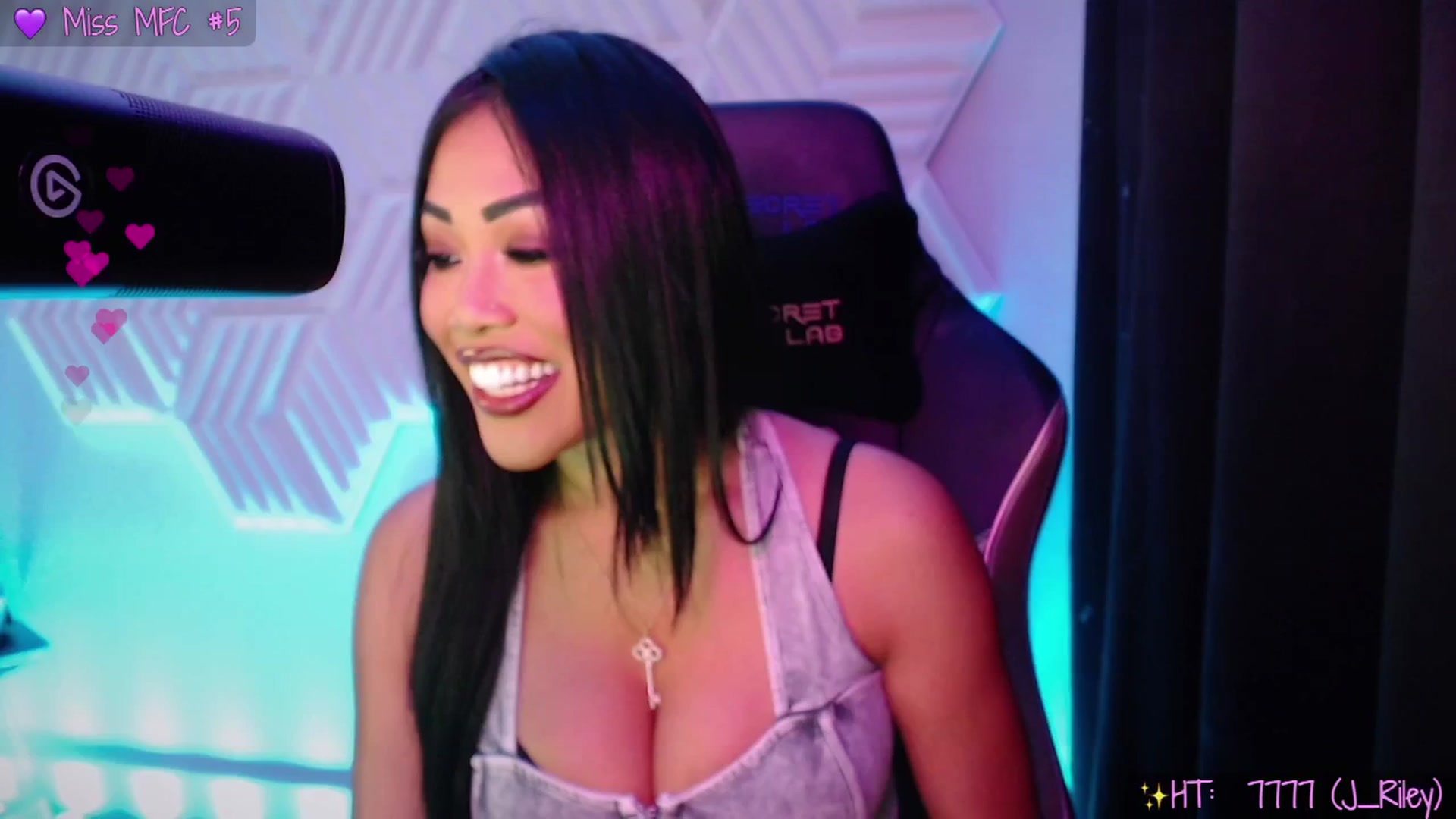 Gallery image thumbnail from SinCityVEE's myfreecams stream on, 11/15/2025, 09:53 image 6 of 20