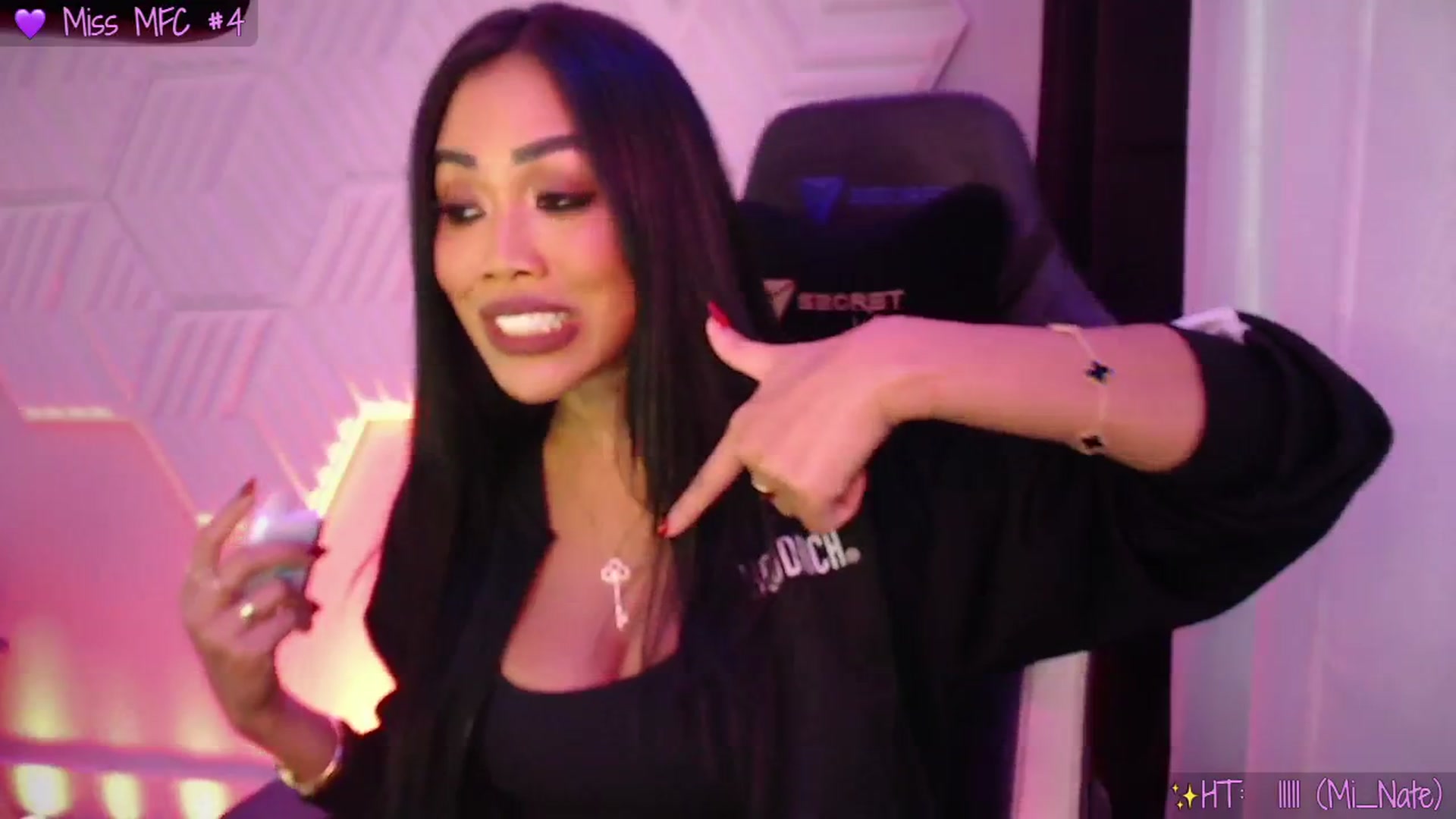 Gallery image thumbnail from SinCityVEE's myfreecams stream on, 11/17/2025, 17:51 image 2 of 20