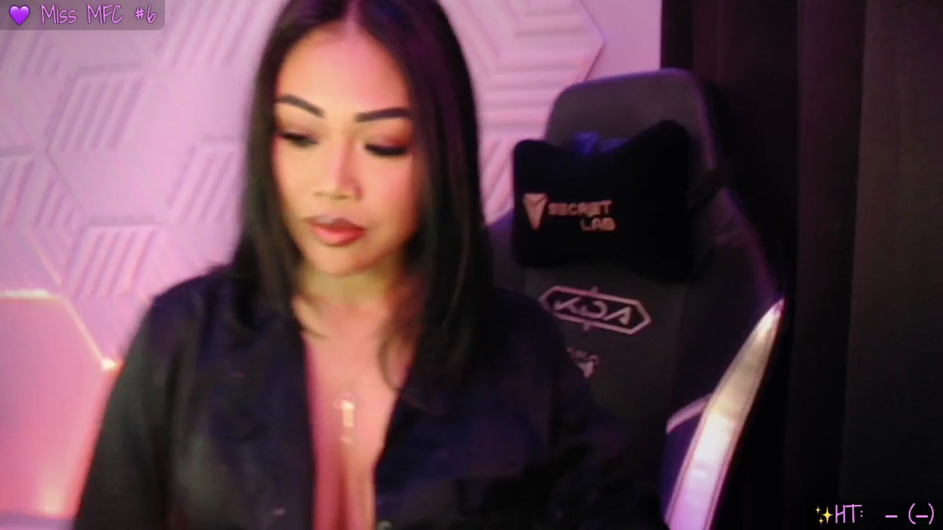 Gallery image thumbnail from SinCityVEE's myfreecams stream on, 11/21/2025, 08:26 image 8 of 20