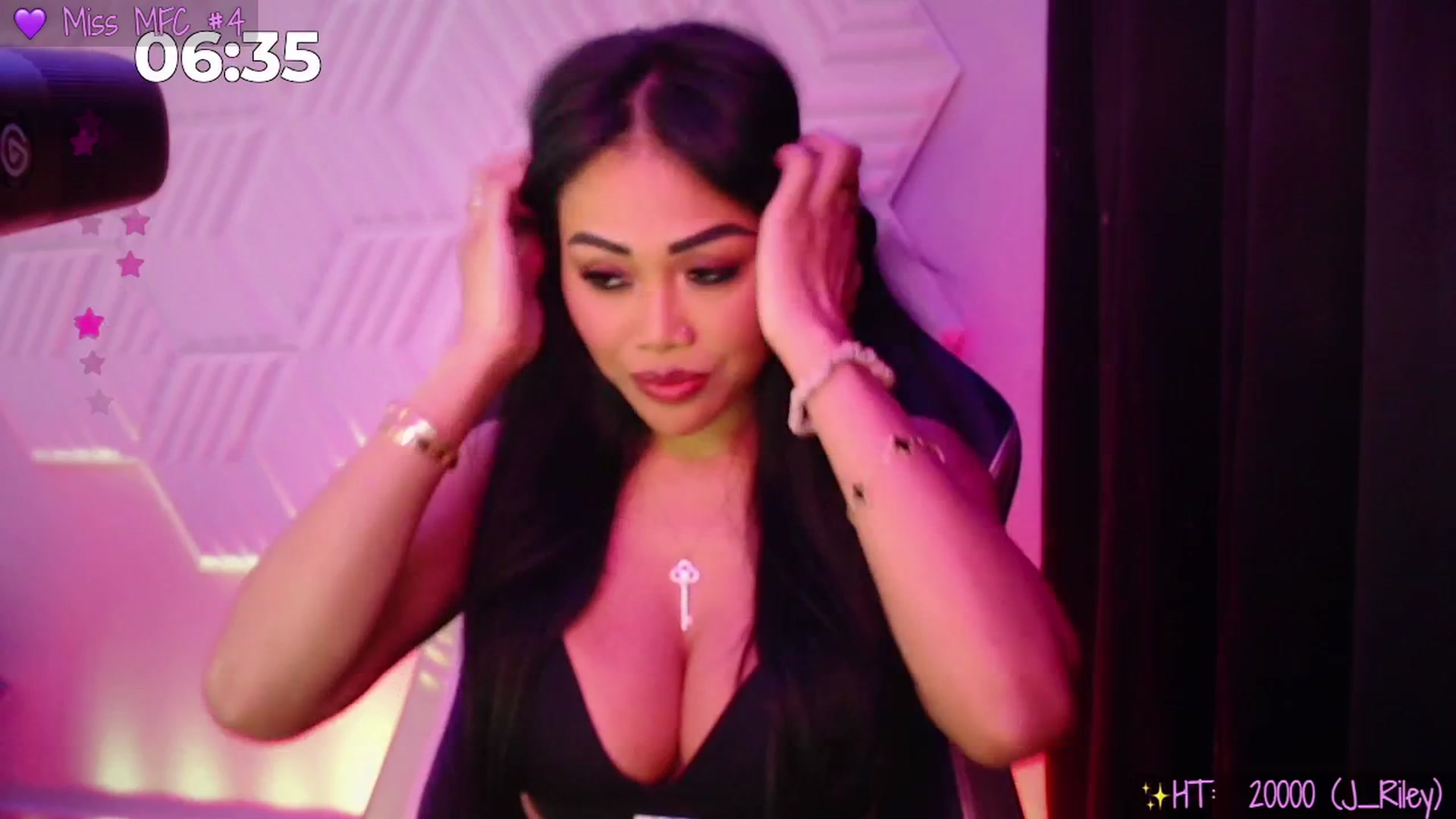 Gallery image thumbnail from SinCityVEE's myfreecams stream on, 11/21/2025, 10:58 image 15 of 20