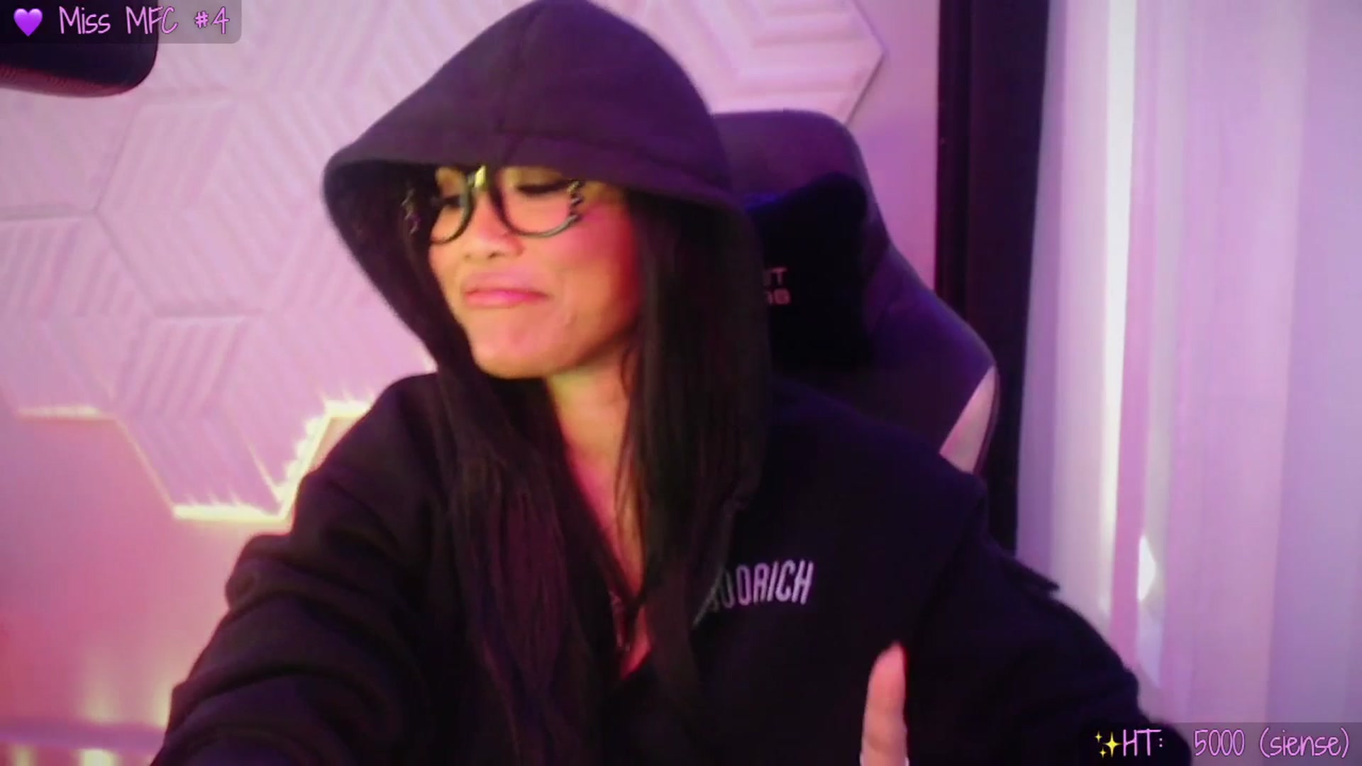 Gallery image thumbnail from SinCityVEE's myfreecams stream on, 11/22/2025, 17:45 image 7 of 20