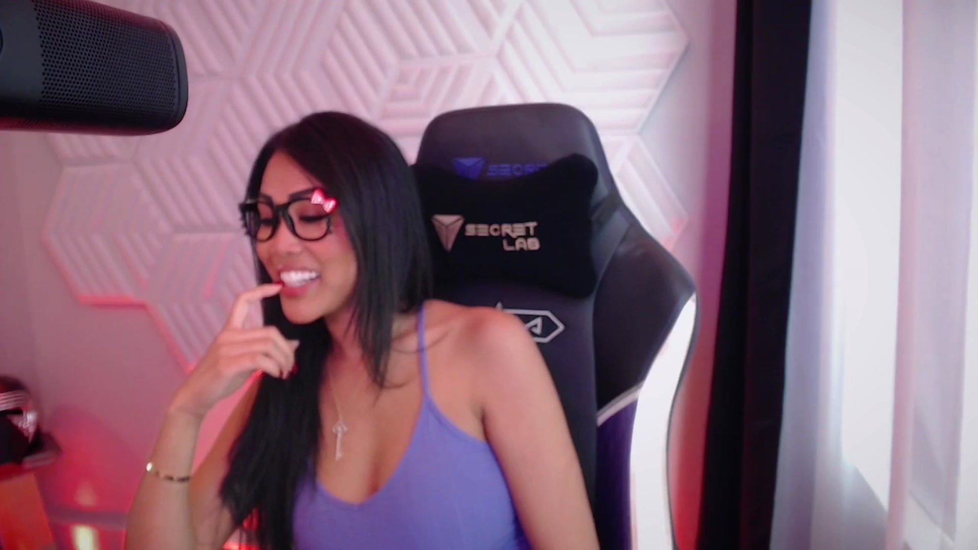 Gallery image thumbnail from SinCityVEE's myfreecams stream on, 11/24/2025, 21:19 image 11 of 20