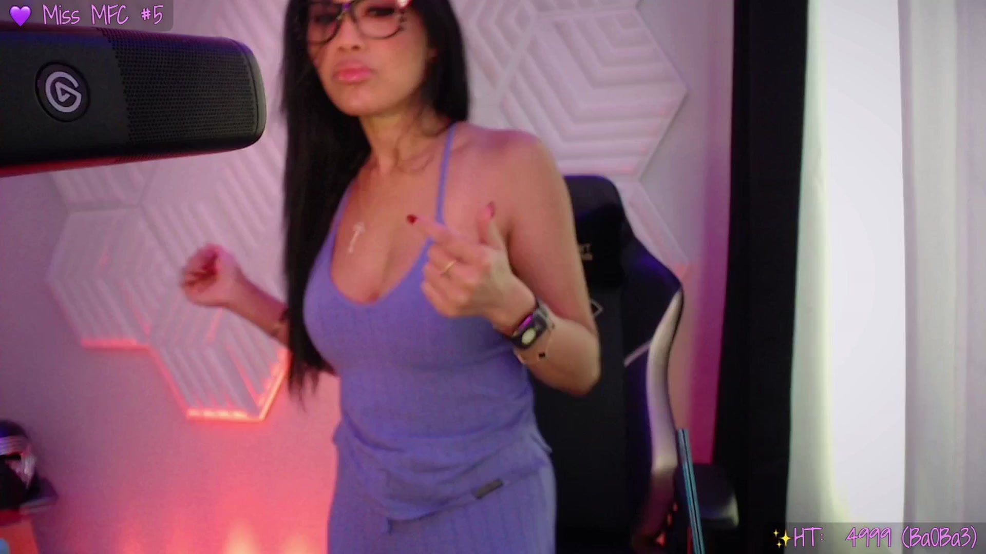 Gallery image thumbnail from SinCityVEE's myfreecams stream on, 11/25/2025, 09:16 image 3 of 20
