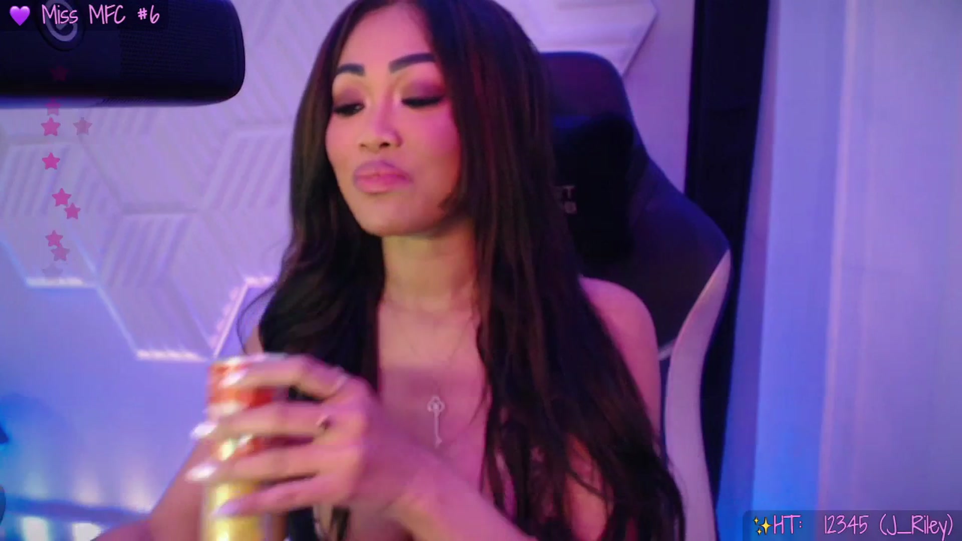 Gallery image thumbnail from SinCityVEE's myfreecams stream on, 11/30/2025, 12:01 image 14 of 20