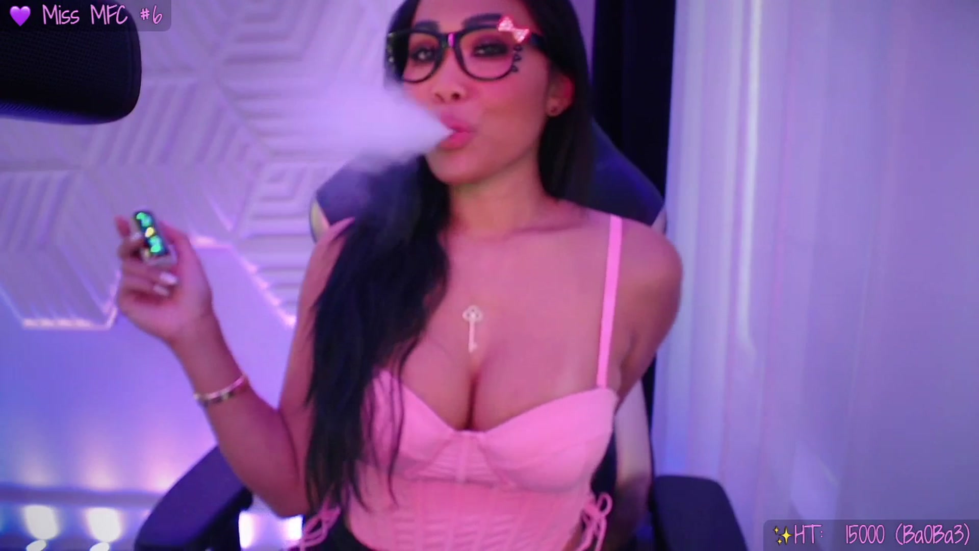 Gallery image thumbnail from SinCityVEE's myfreecams stream on, 12/01/2025, 24:00 image 4 of 20
