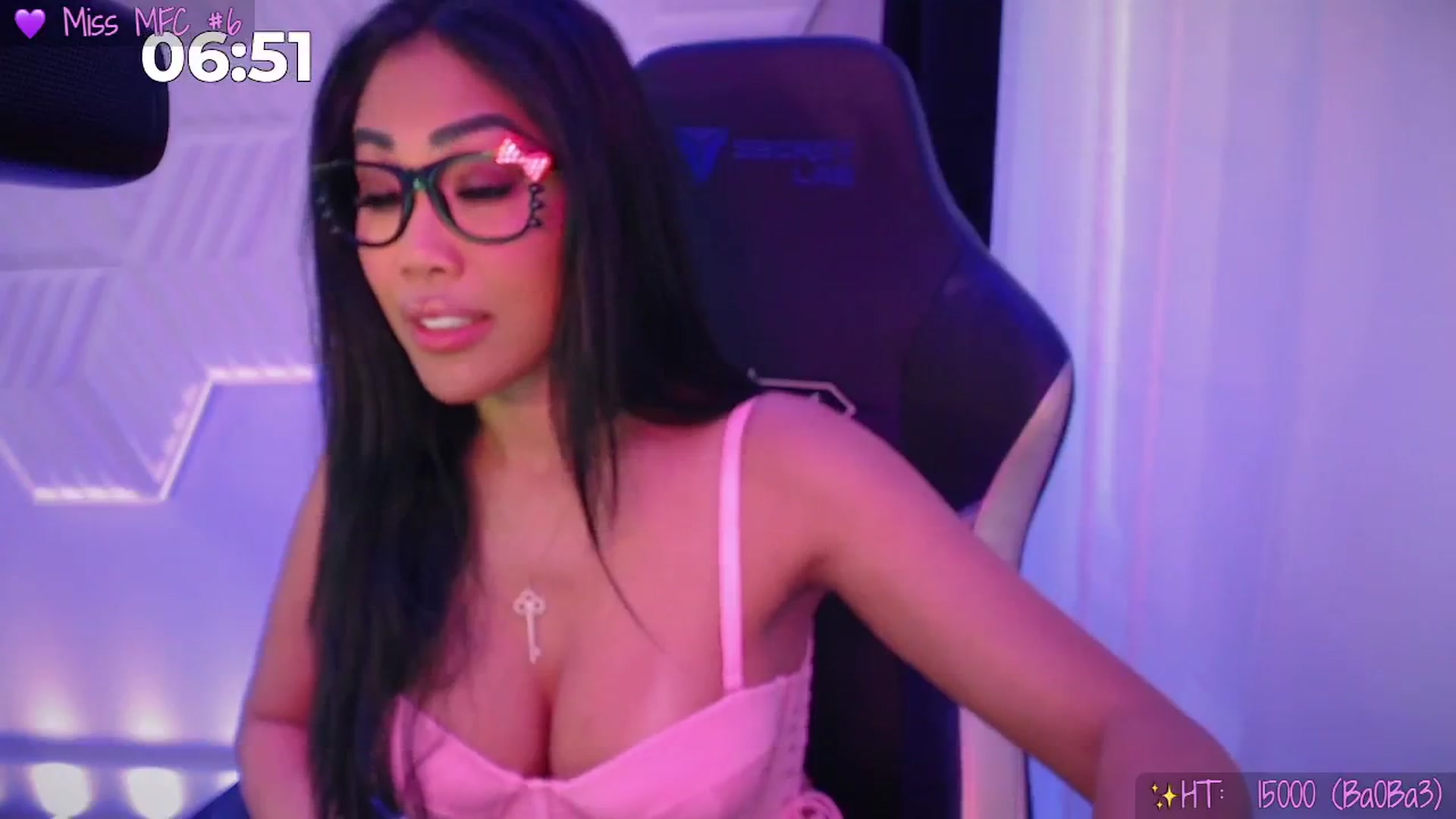 Gallery image thumbnail from SinCityVEE's myfreecams stream on, 12/01/2025, 24:00 image 13 of 20
