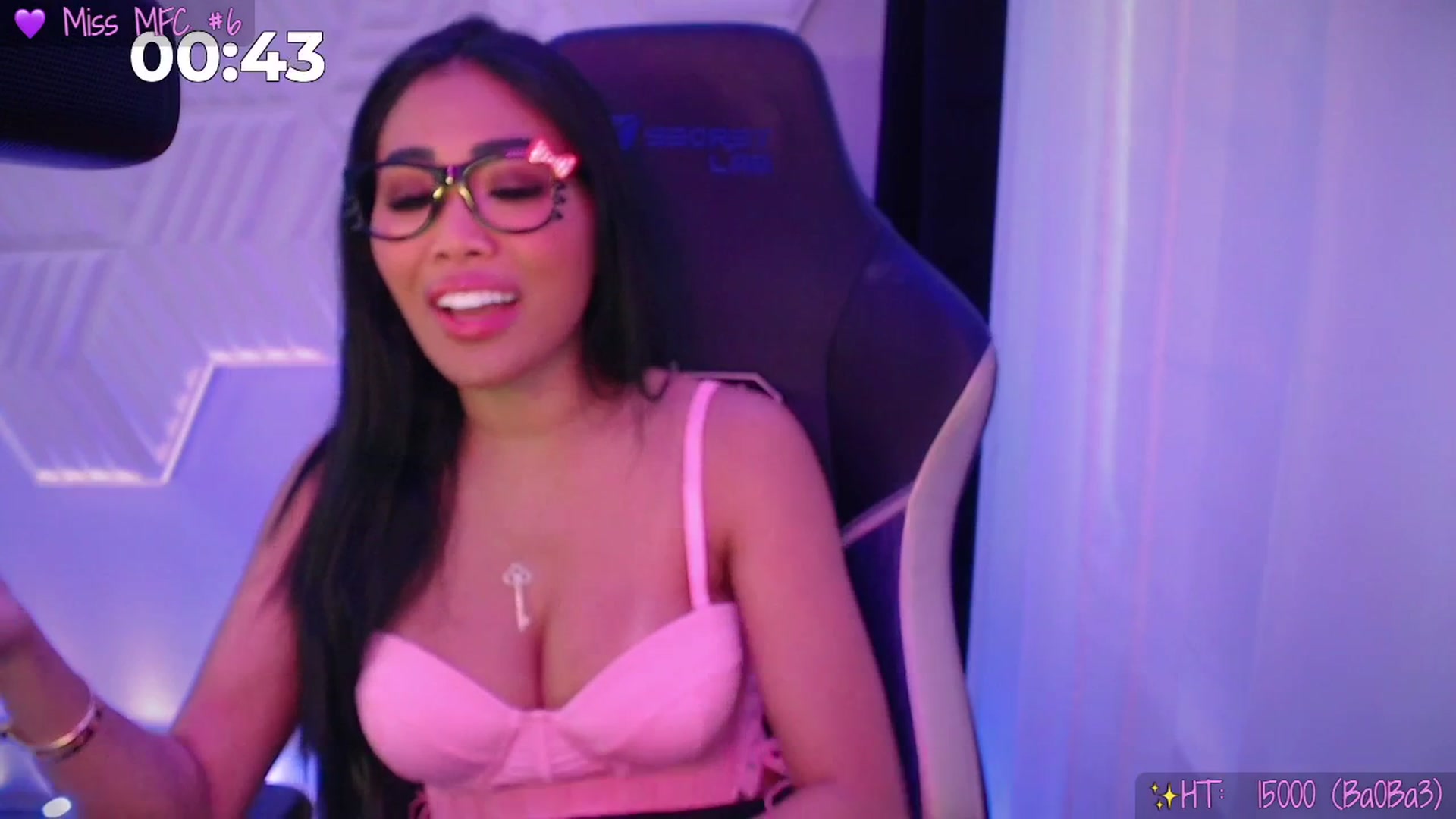 Gallery image thumbnail from SinCityVEE's myfreecams stream on, 12/01/2025, 24:00 image 15 of 20