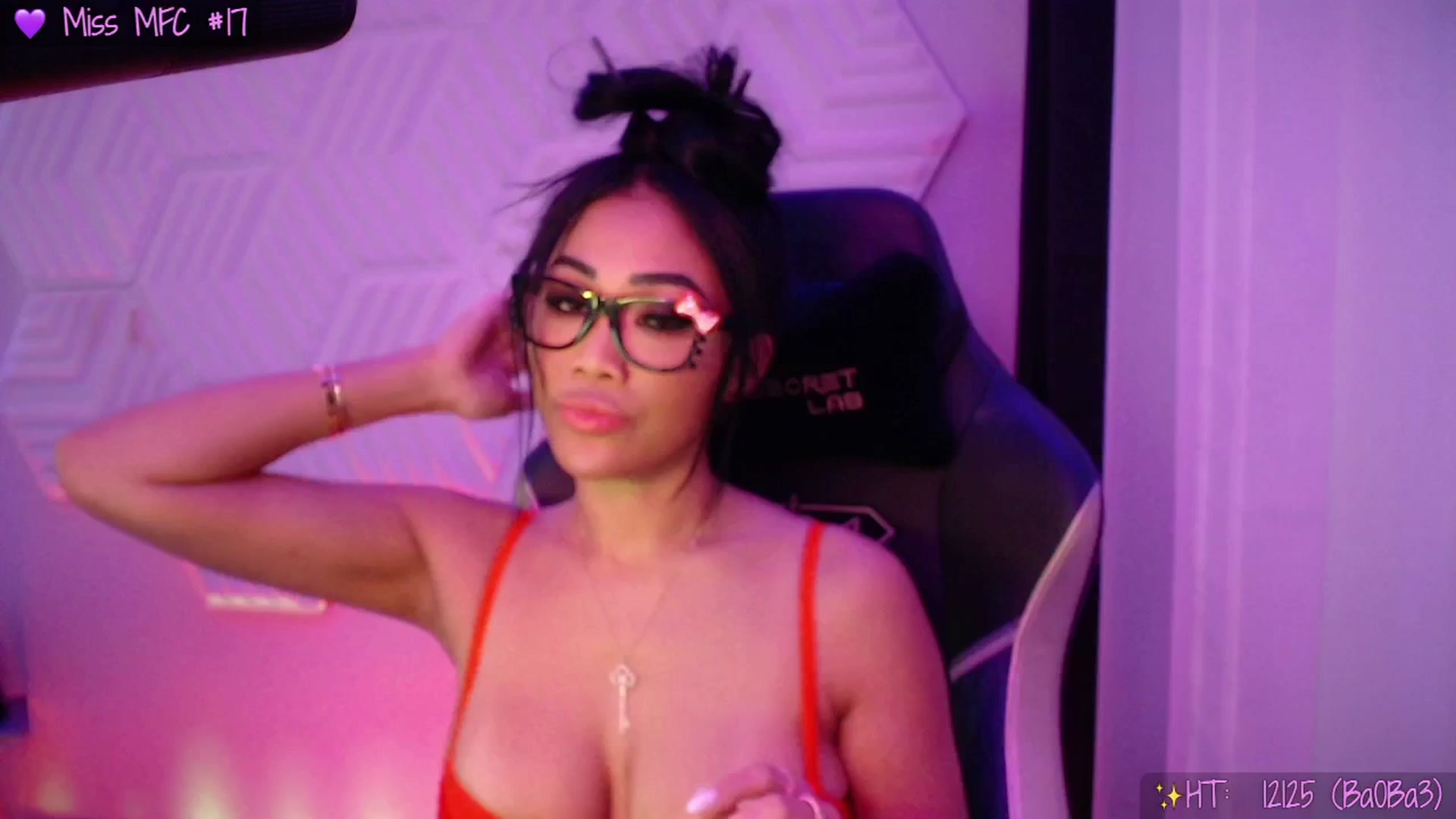 Gallery image thumbnail from SinCityVEE's myfreecams stream on, 12/03/2025, 10:20 image 8 of 20