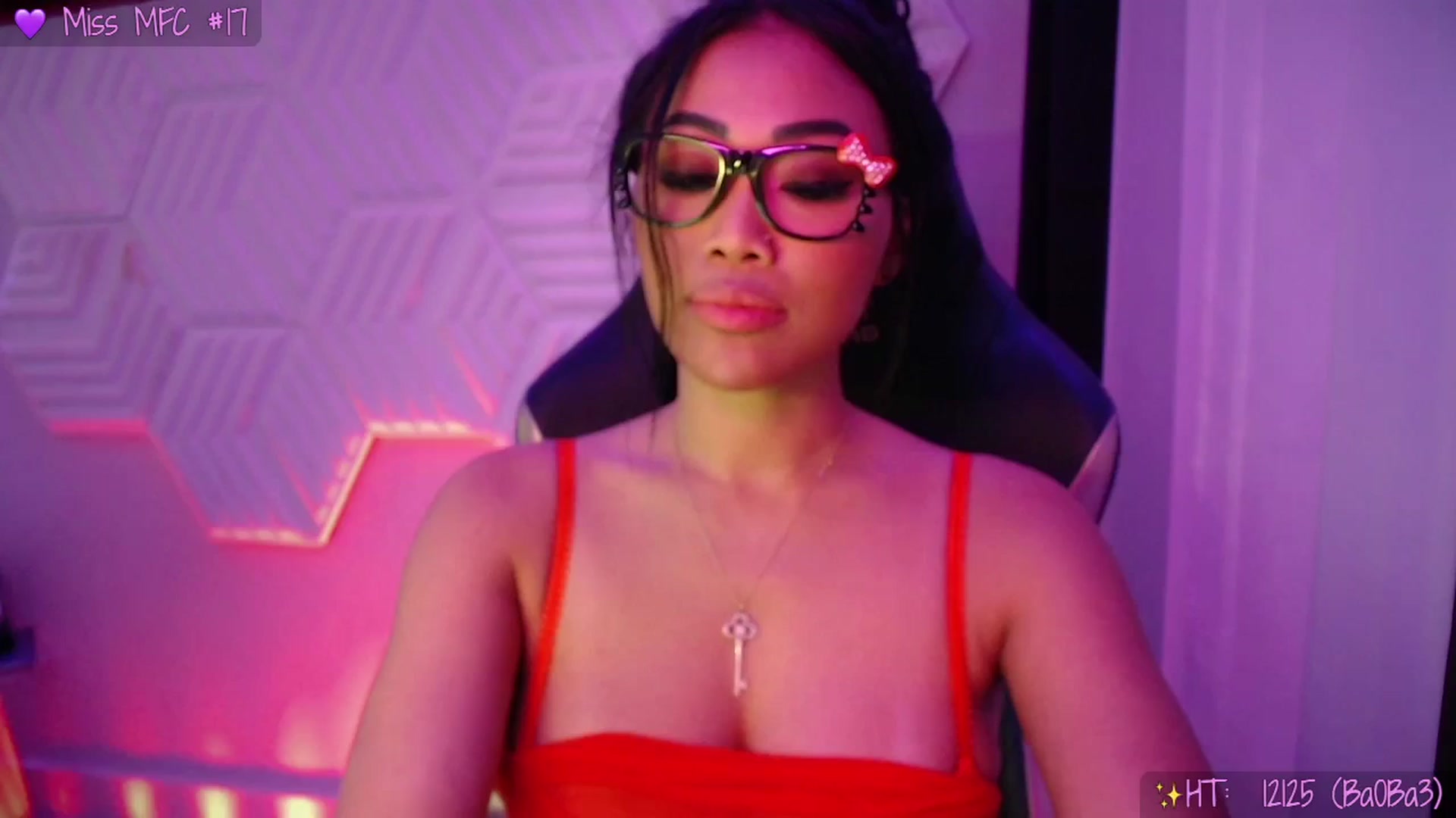 Gallery image thumbnail from SinCityVEE's myfreecams stream on, 12/03/2025, 10:20 image 3 of 20