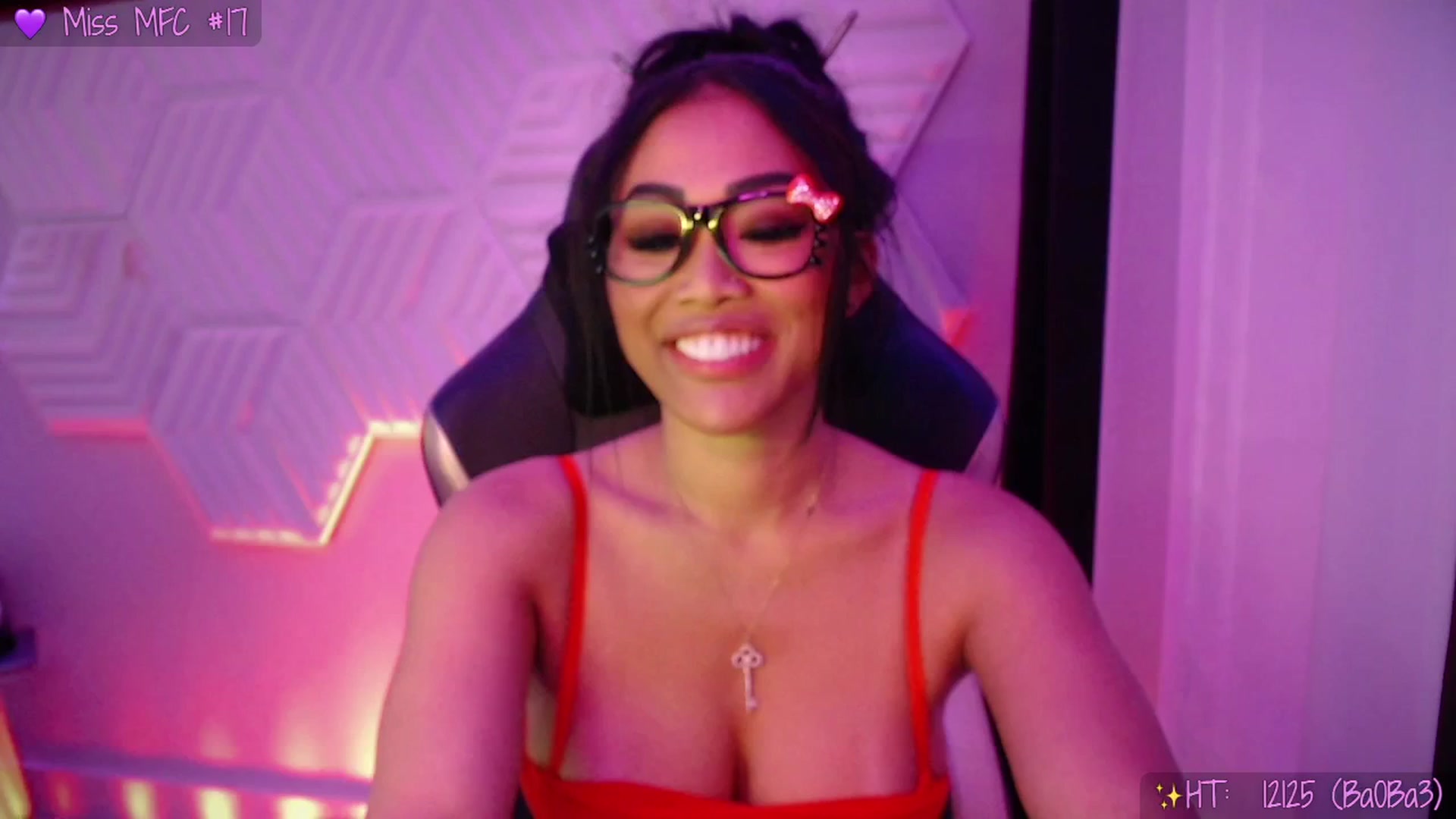 Gallery image thumbnail from SinCityVEE's myfreecams stream on, 12/03/2025, 10:20 image 4 of 20