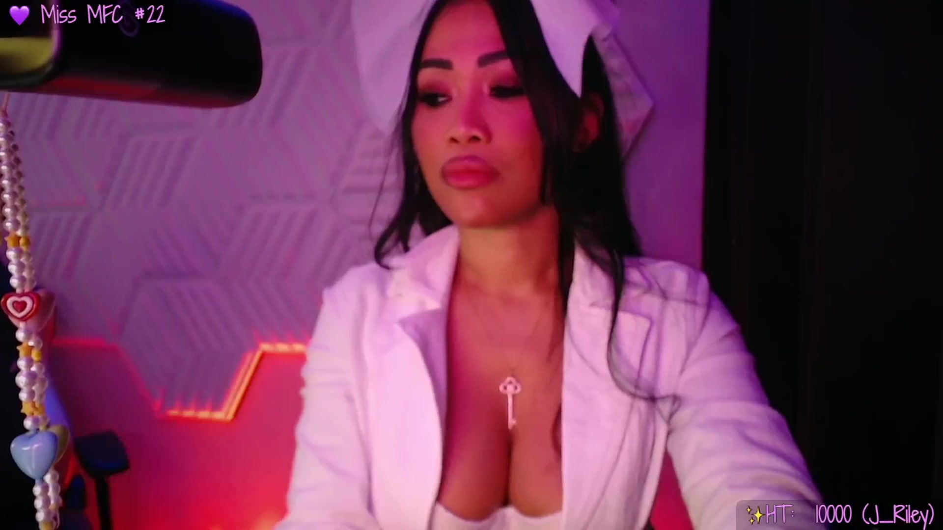 Gallery image thumbnail from SinCityVEE's myfreecams stream on, 12/06/2025, 10:54 image 2 of 20