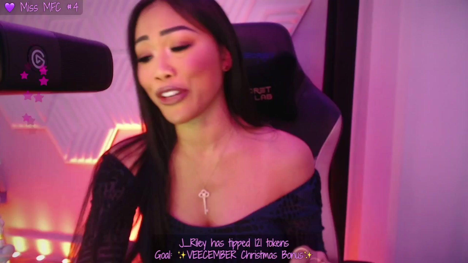 Gallery image thumbnail from SinCityVEE's myfreecams stream on, 12/21/2025, 07:56 image 8 of 20