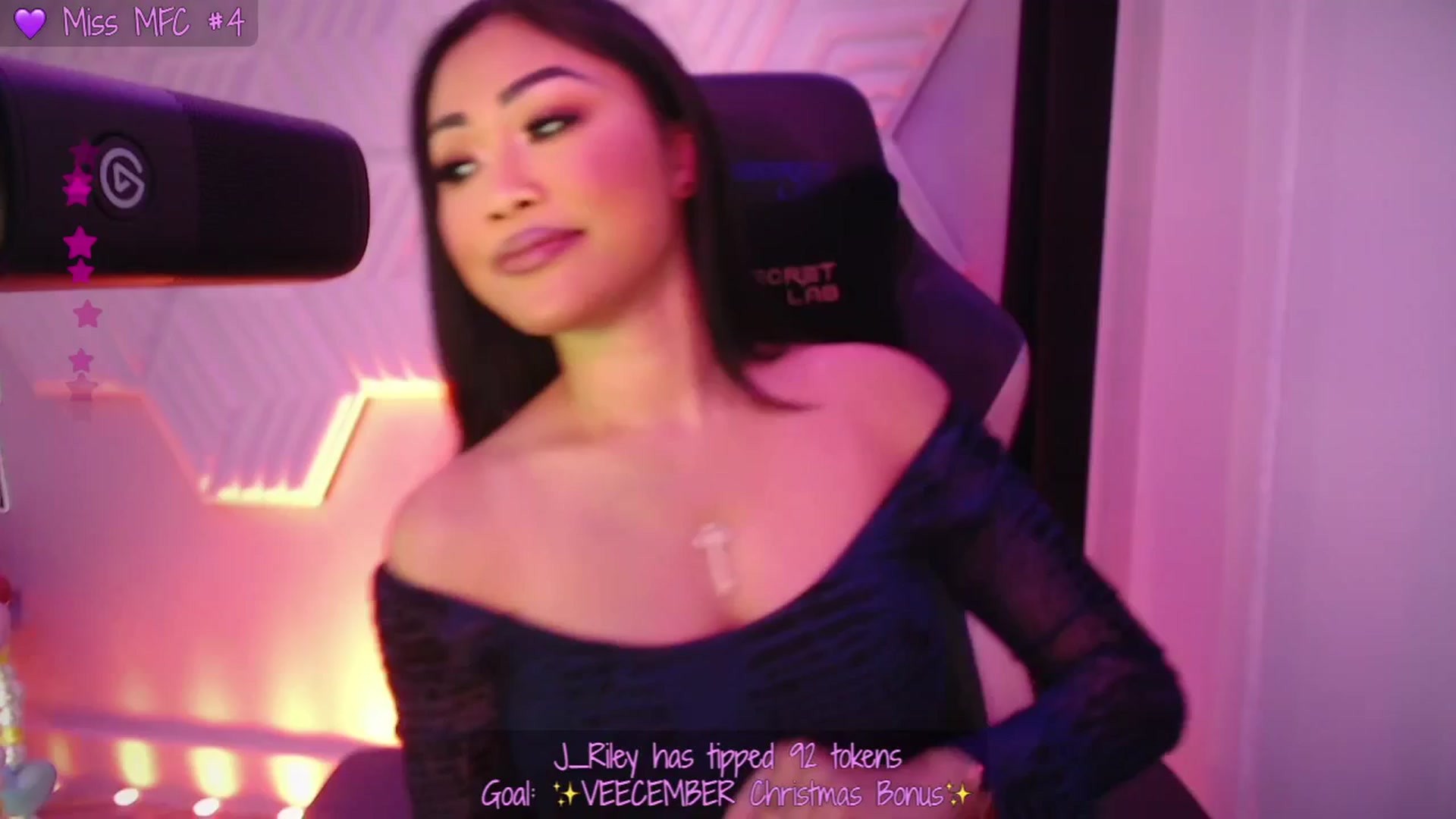 Gallery image thumbnail from SinCityVEE's myfreecams stream on, 12/21/2025, 07:56 image 6 of 20