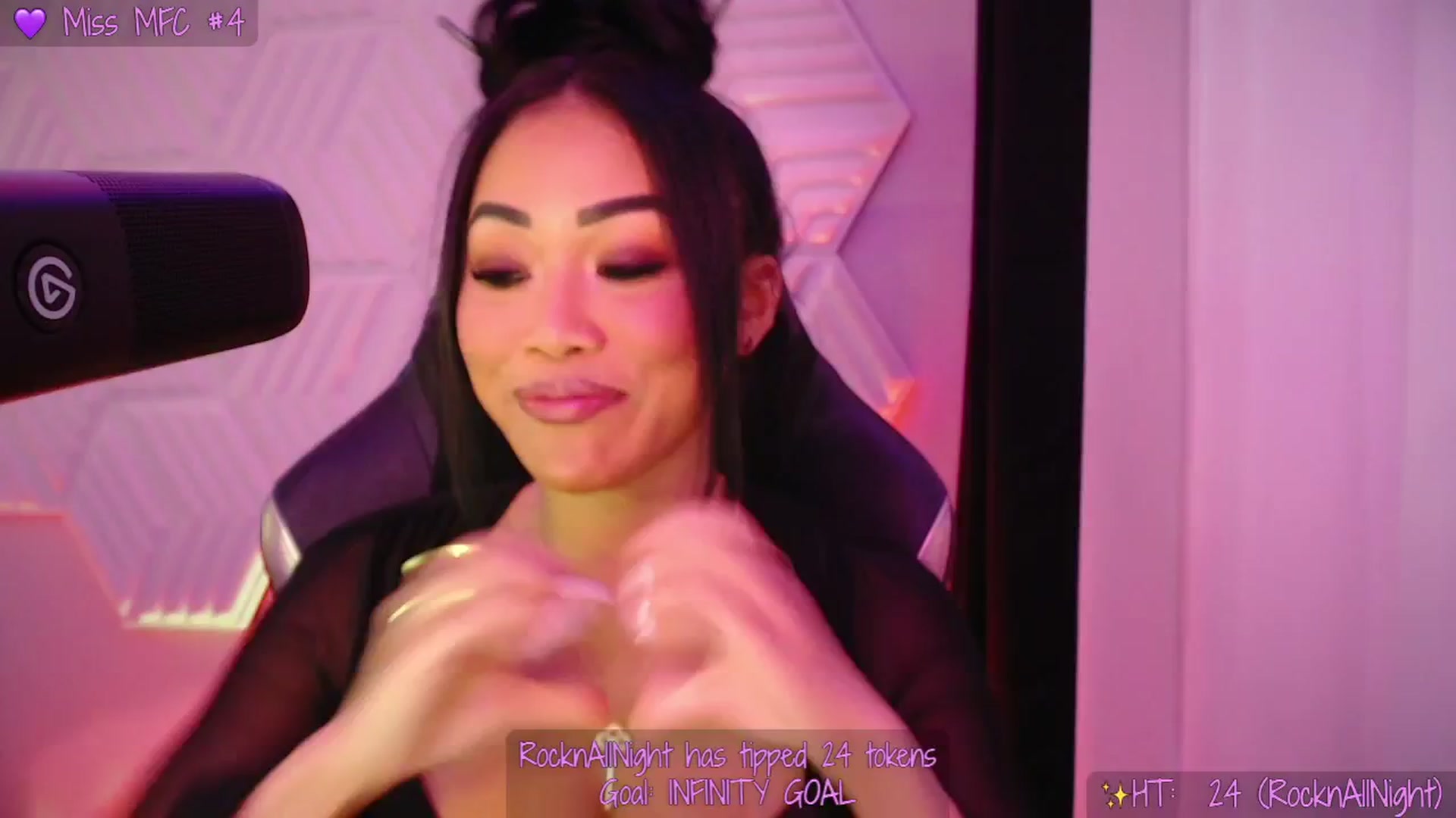 Gallery image thumbnail from SinCityVEE's myfreecams stream on, 12/23/2025, 05:13 image 8 of 20