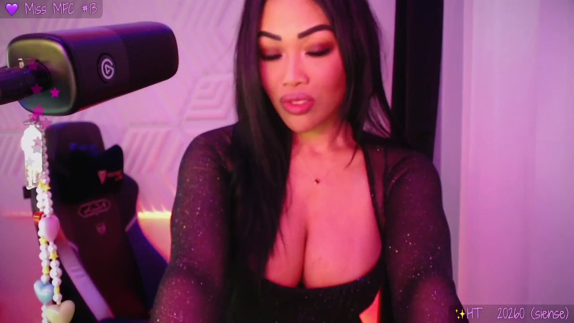 Gallery image thumbnail from SinCityVEE's myfreecams stream on, 01/04/2026, 06:37 image 17 of 20