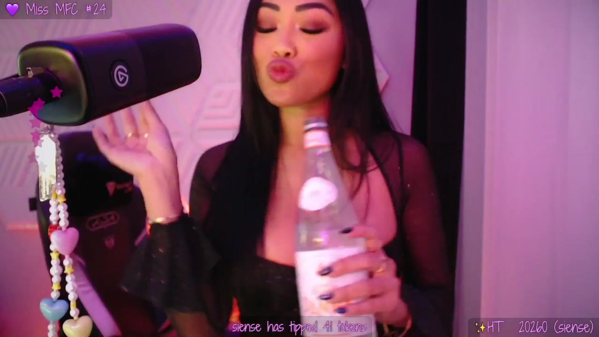 Gallery image thumbnail from SinCityVEE's myfreecams stream on, 01/04/2026, 06:37 image 15 of 20