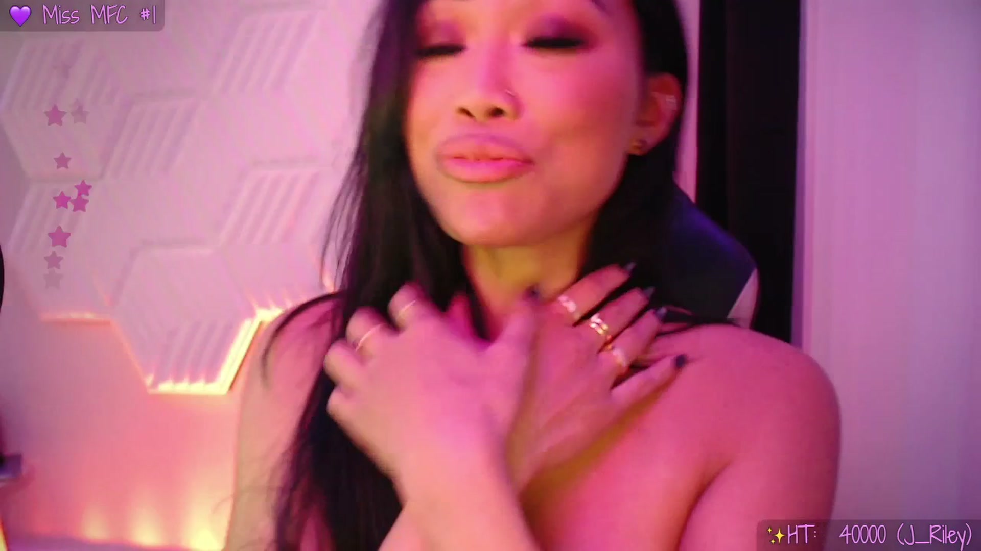 Gallery image thumbnail from SinCityVEE's myfreecams stream on, 01/04/2026, 10:22 image 17 of 20