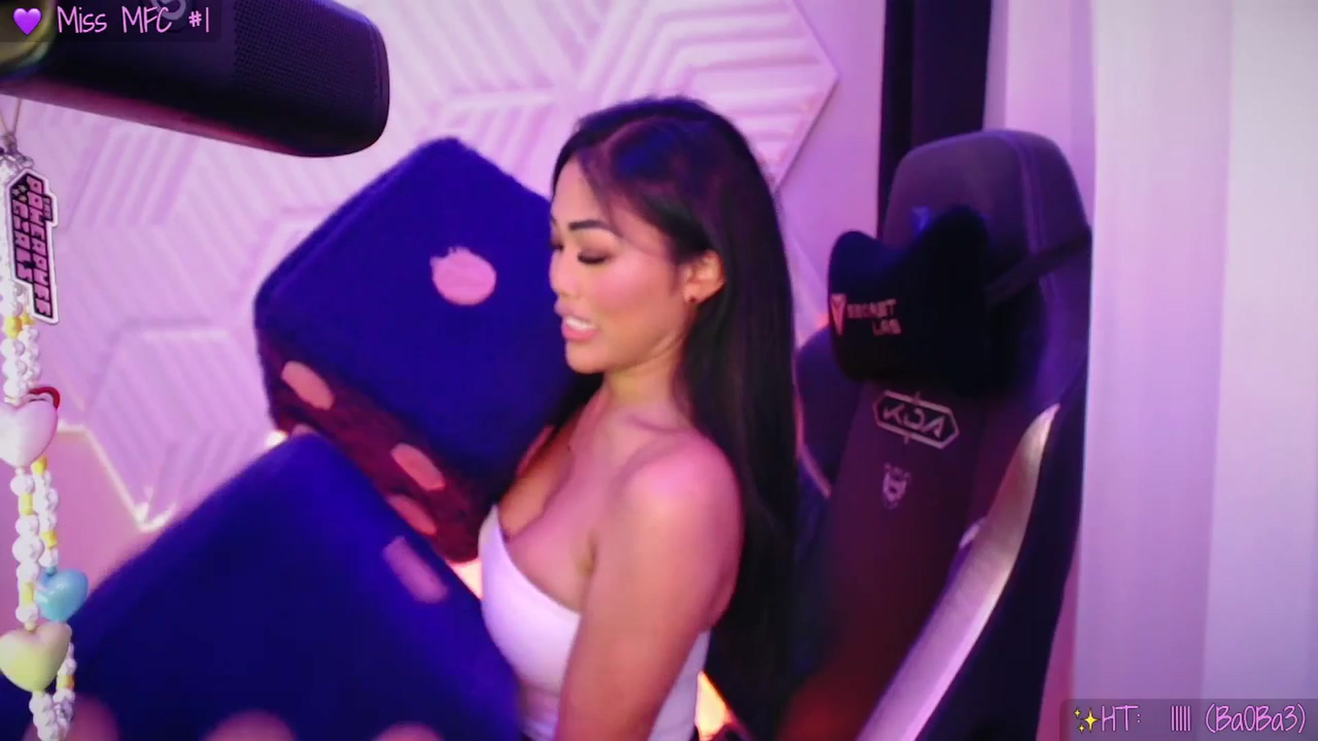 Gallery image thumbnail from SinCityVEE's myfreecams stream on, 01/13/2026, 09:45 image 15 of 20