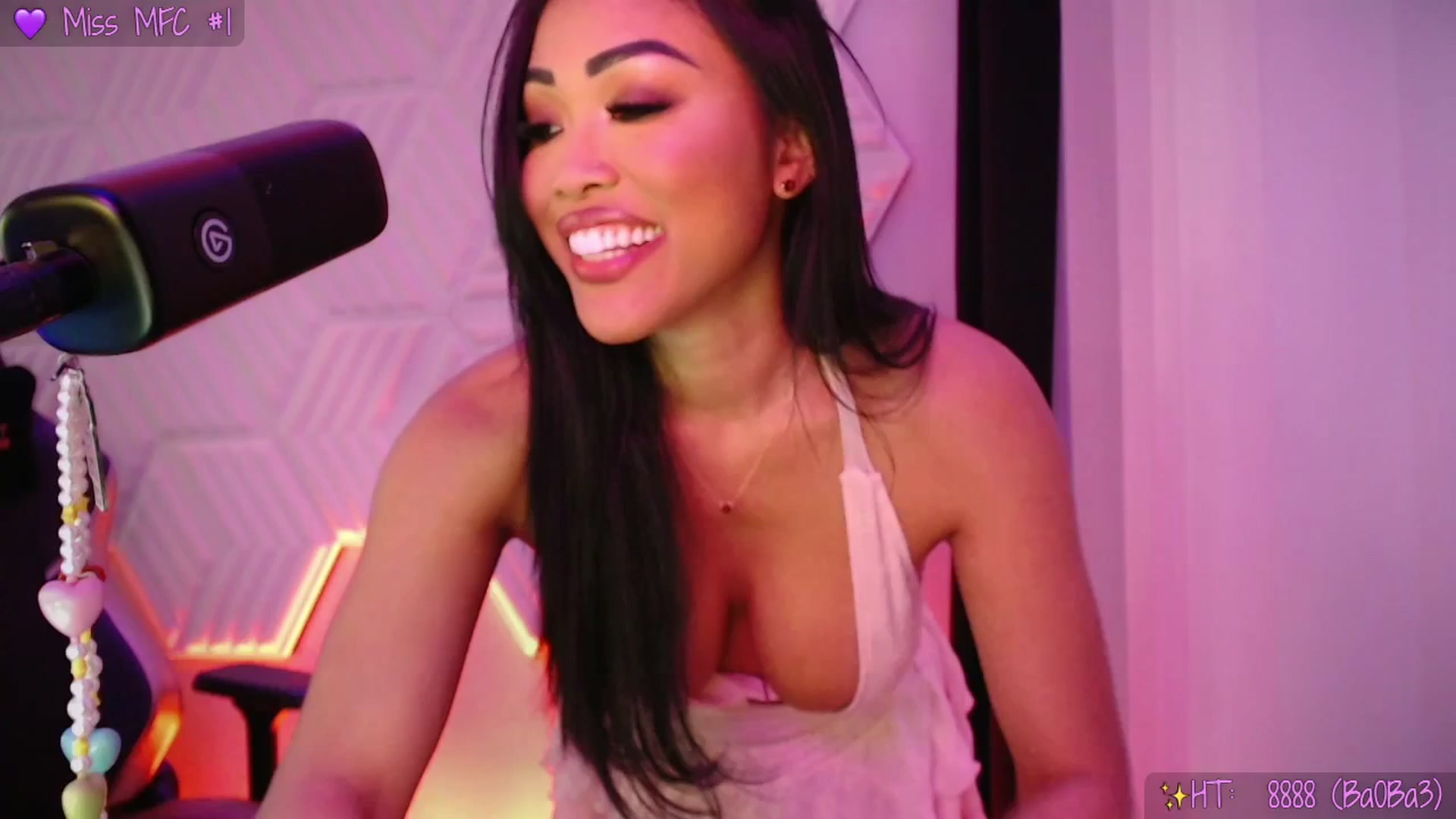 Gallery image thumbnail from SinCityVEE's myfreecams stream on, 01/14/2026, 08:57 image 17 of 20