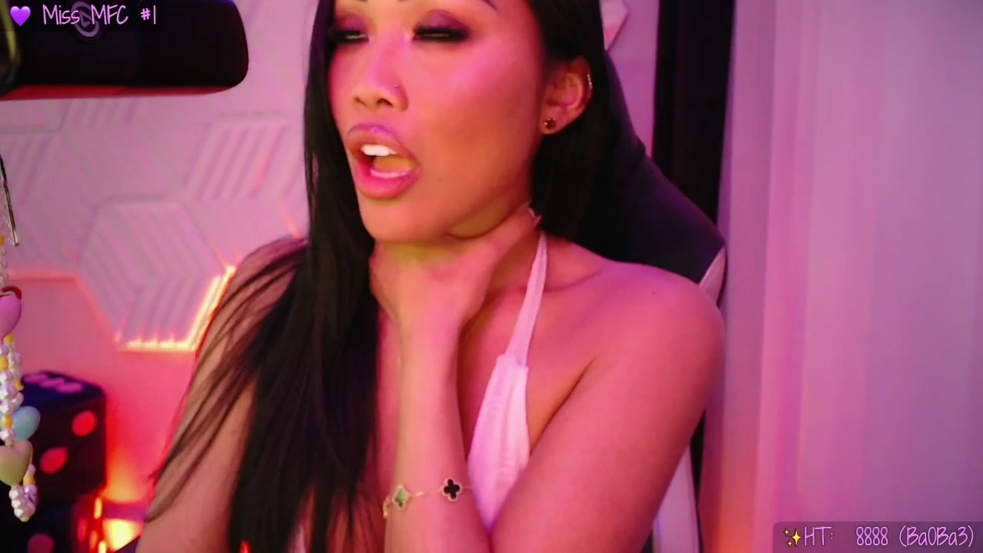 Gallery image thumbnail from SinCityVEE's myfreecams stream on, 01/14/2026, 09:34 image 17 of 20