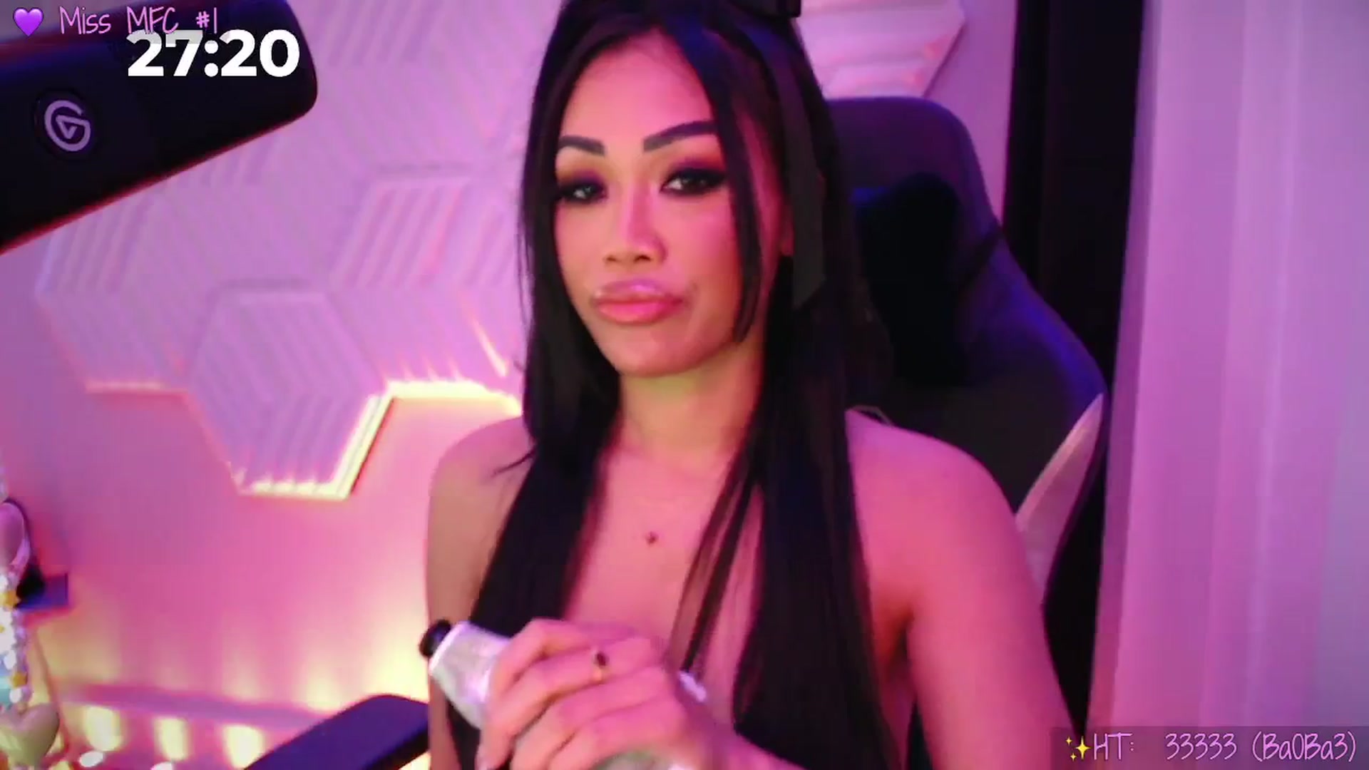 Gallery image thumbnail from SinCityVEE's myfreecams stream on, 01/18/2026, 10:36 image 14 of 20