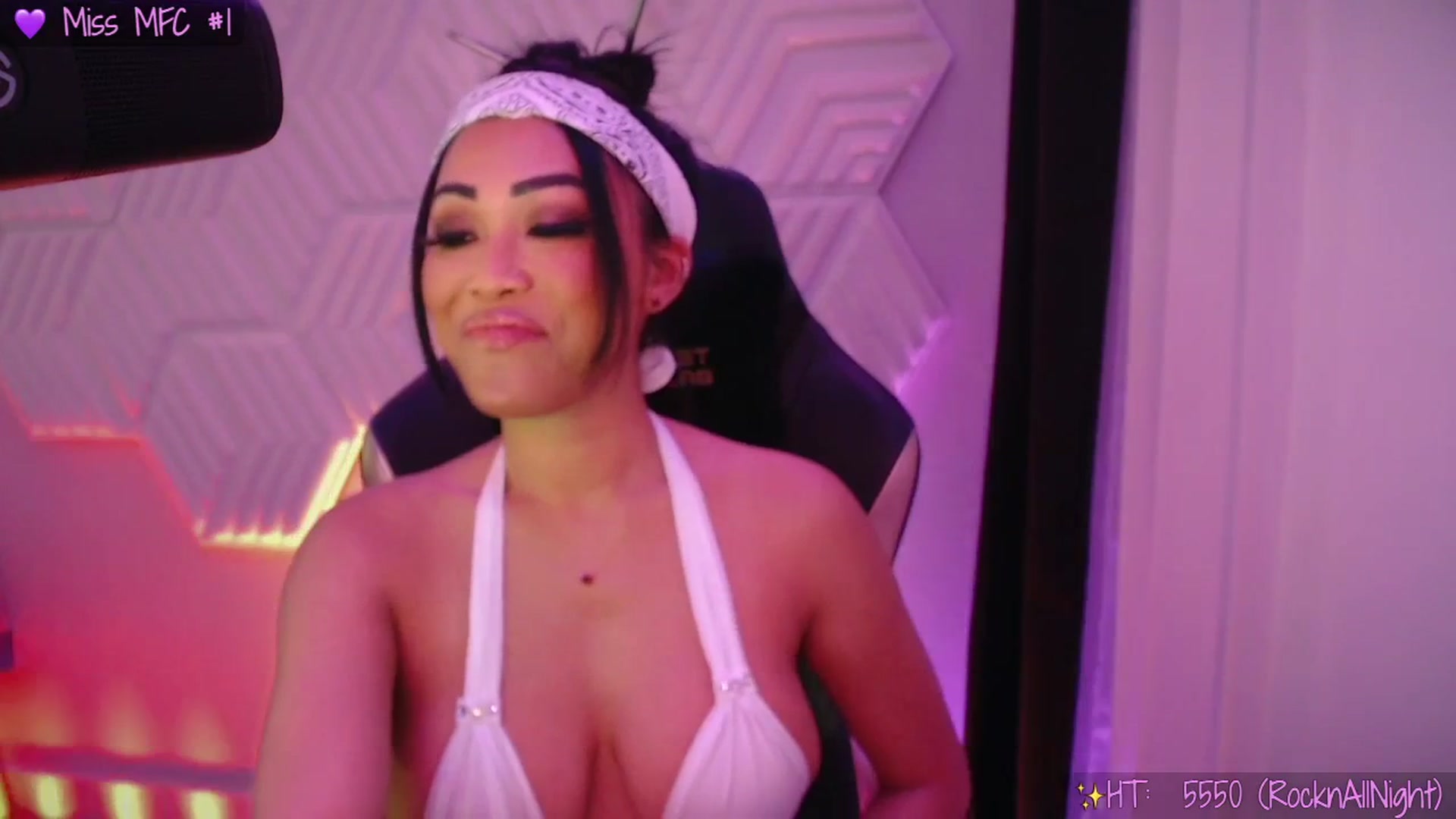 Gallery image thumbnail from SinCityVEE's myfreecams stream on, 01/31/2026, 08:02 image 18 of 20