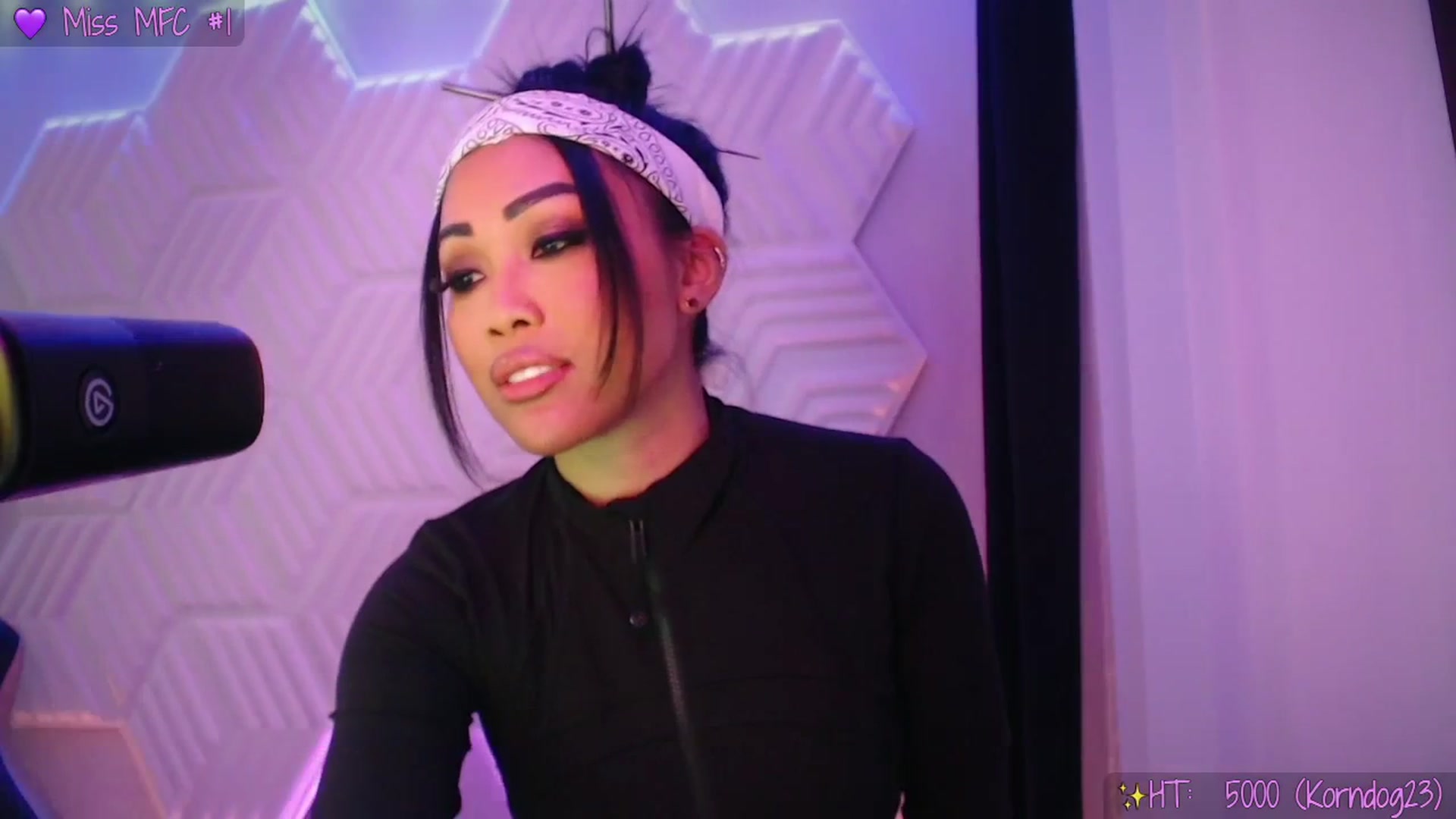Gallery image thumbnail from SinCityVEE's myfreecams stream on, 01/31/2026, 08:02 image 9 of 20