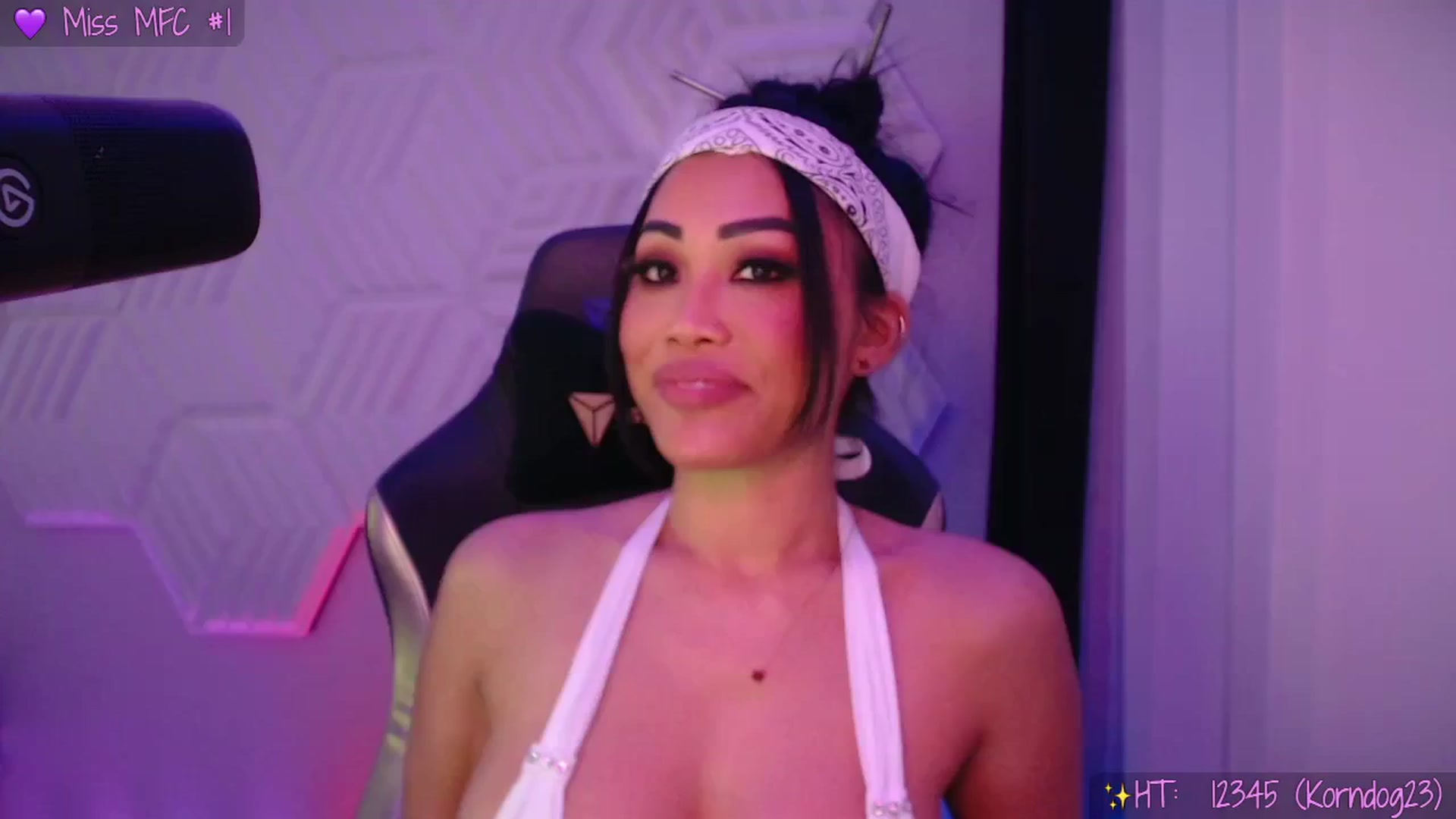 Gallery image thumbnail from SinCityVEE's myfreecams stream on, 01/31/2026, 10:14 image 6 of 20