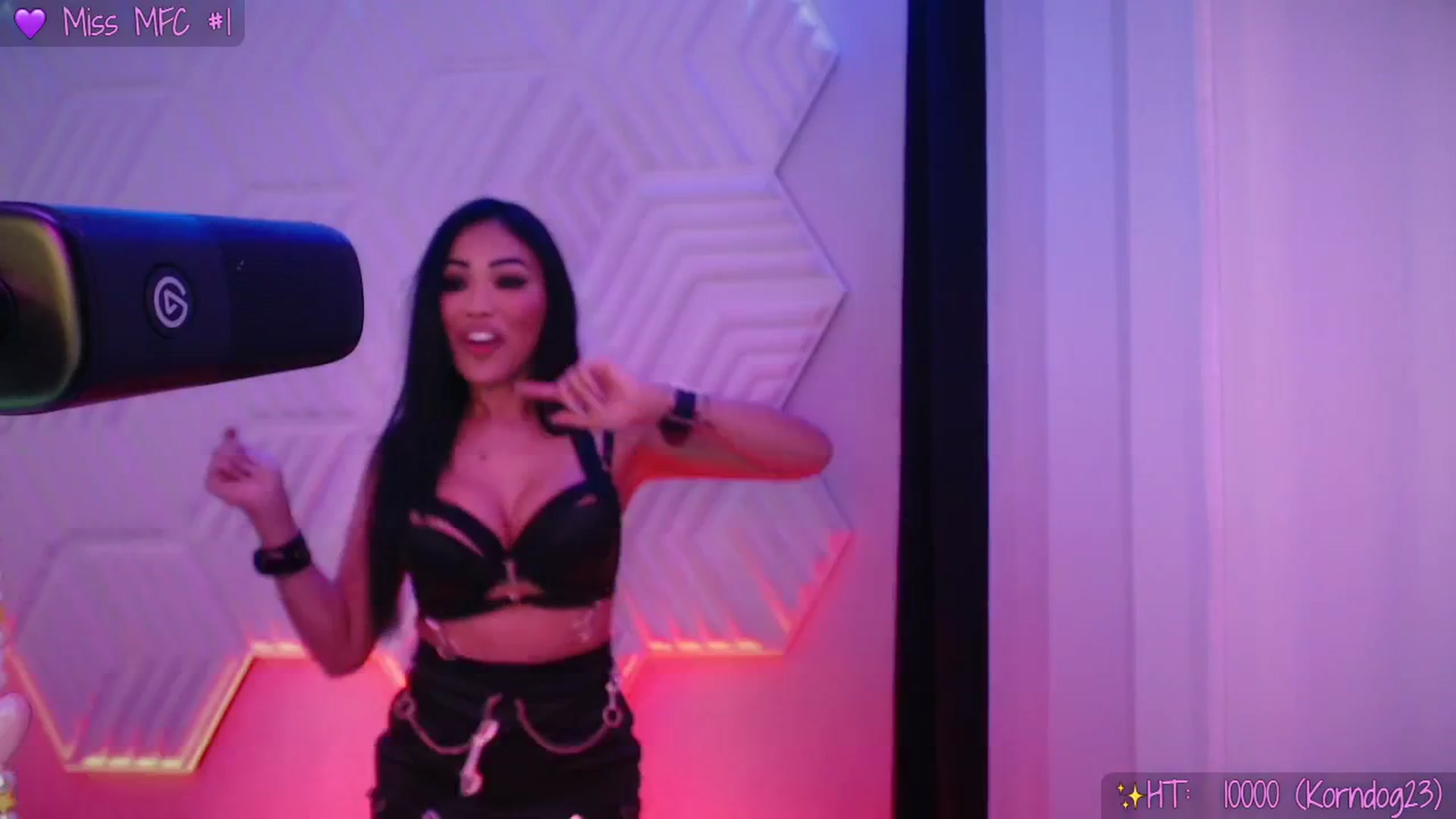 Gallery image thumbnail from SinCityVEE's myfreecams stream on, 02/01/2026, 07:56 image 15 of 20