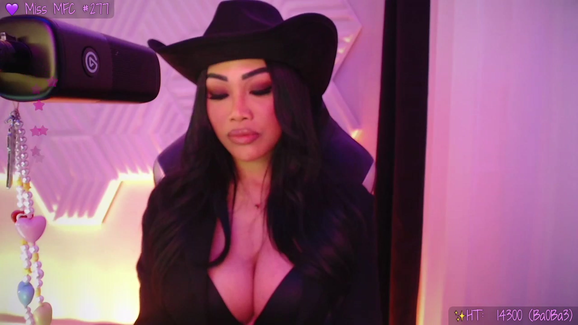 Gallery image thumbnail from SinCityVEE's myfreecams stream on, 02/14/2026, 07:52 image 6 of 20