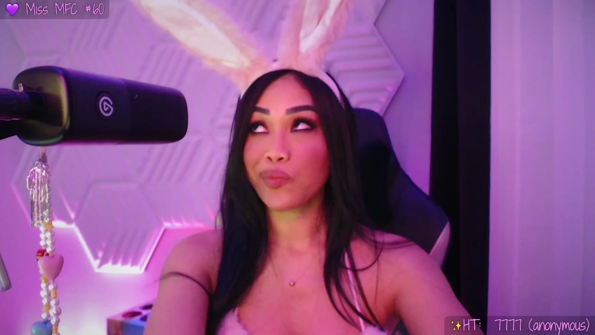 Gallery image thumbnail from SinCityVEE's myfreecams stream on, 02/15/2026, 10:21 image 18 of 20