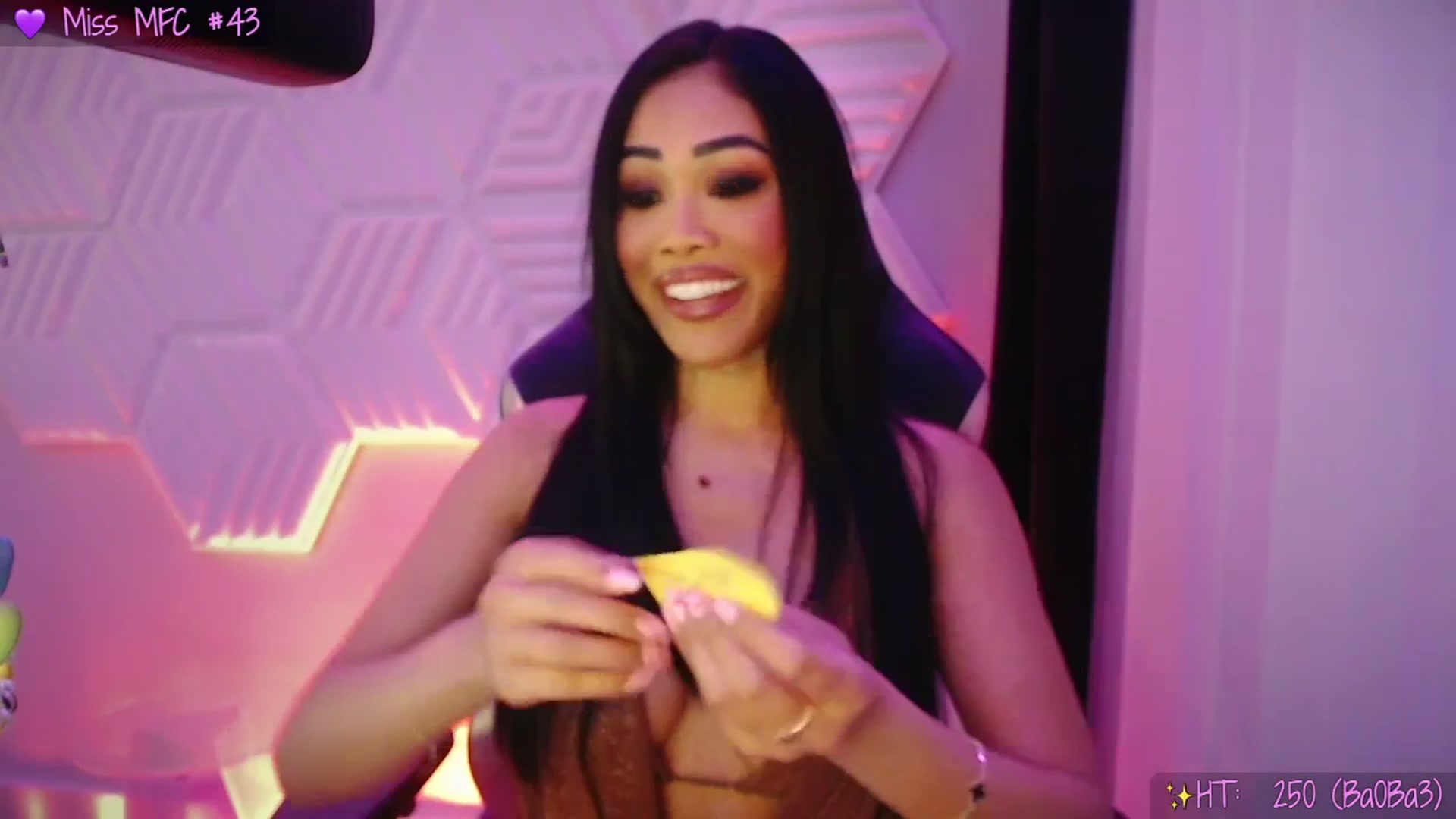 Gallery image thumbnail from SinCityVEE's myfreecams stream on, 02/20/2026, 04:03 image 4 of 20