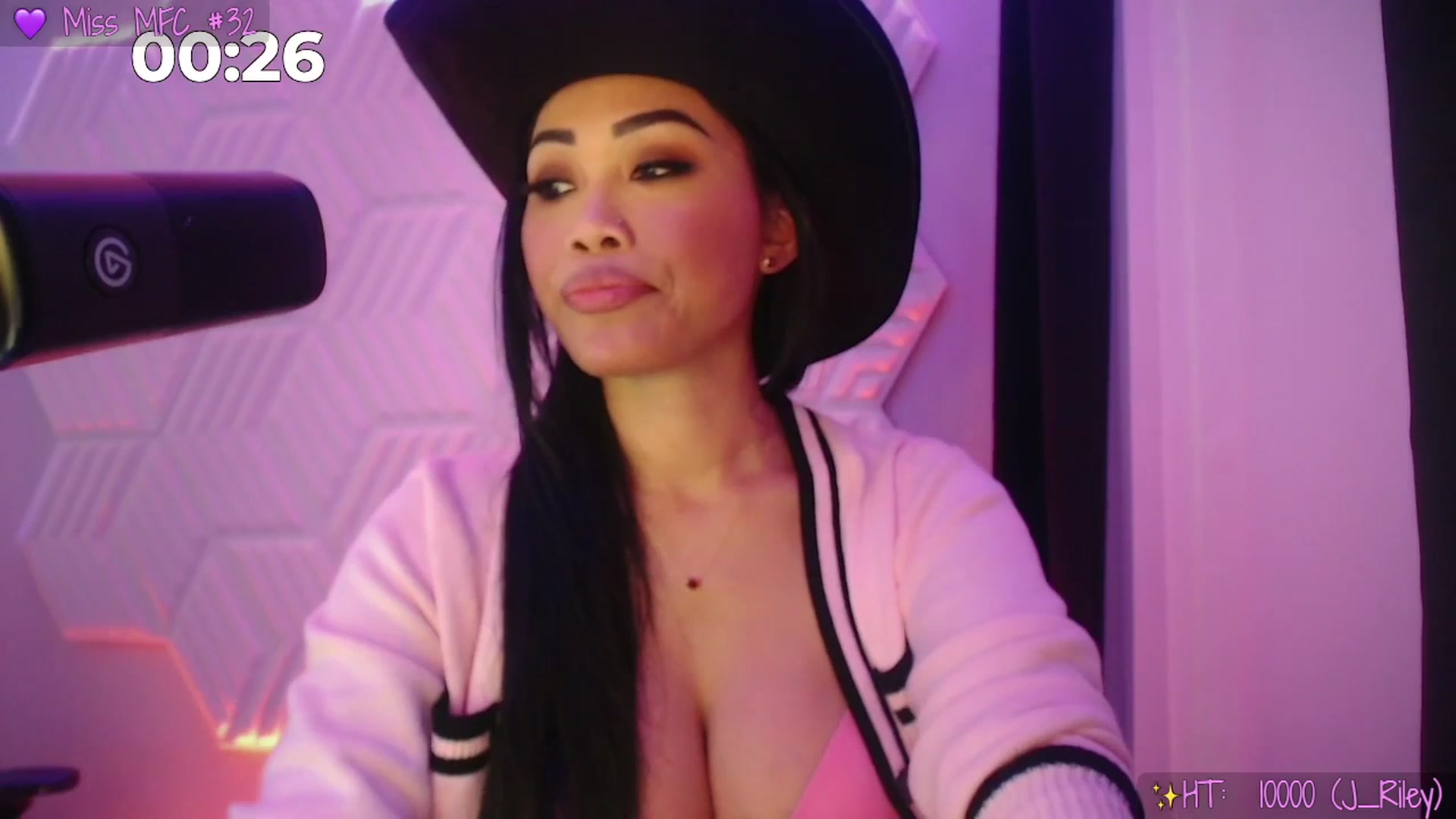 Gallery image thumbnail from SinCityVEE's myfreecams stream on, 02/22/2026, 11:26 image 7 of 20
